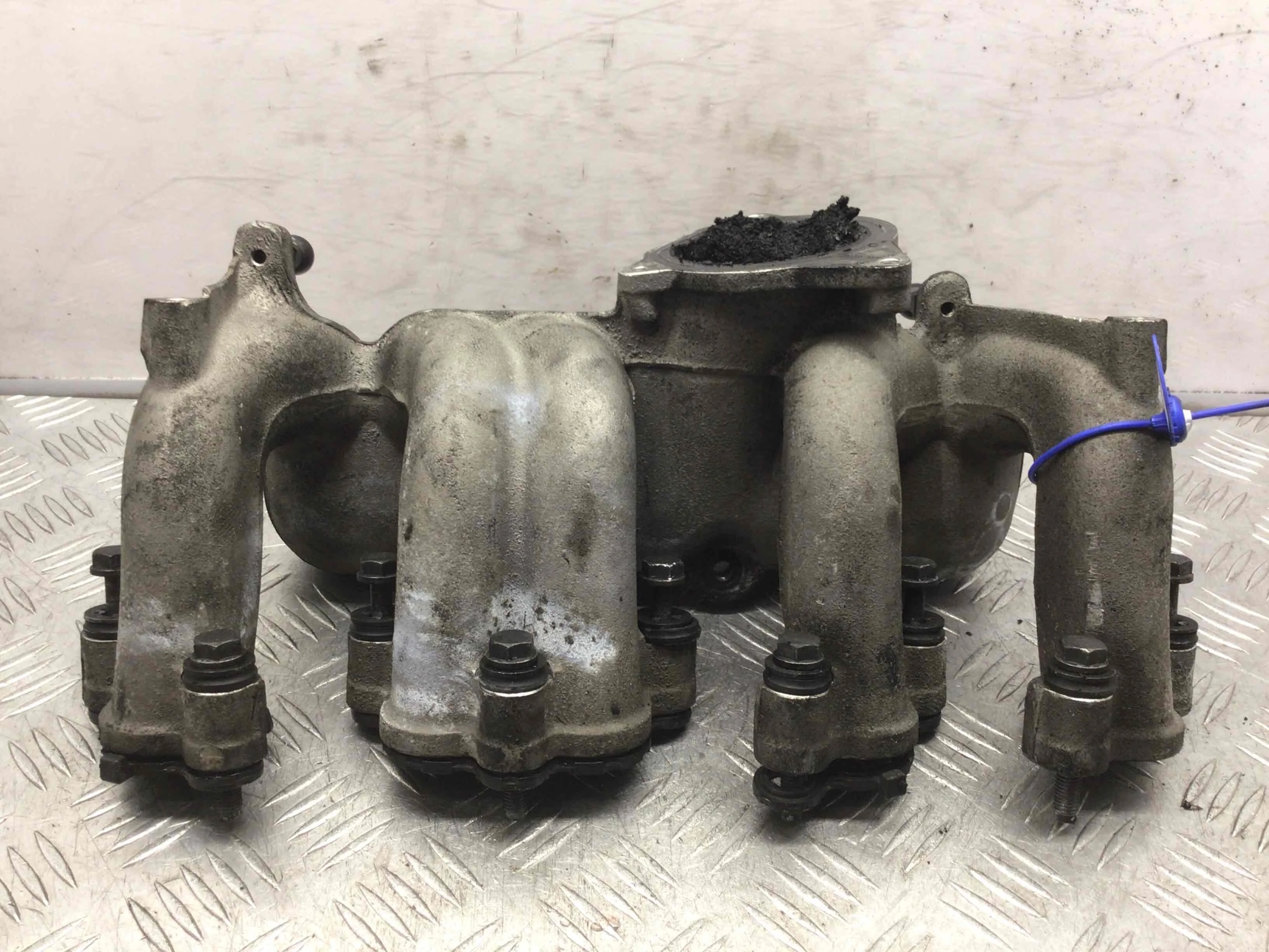 Коллектор впускной Volkswagen Touareg 1 поколение 2002-2007 дизель 2.5 TDI Автомат