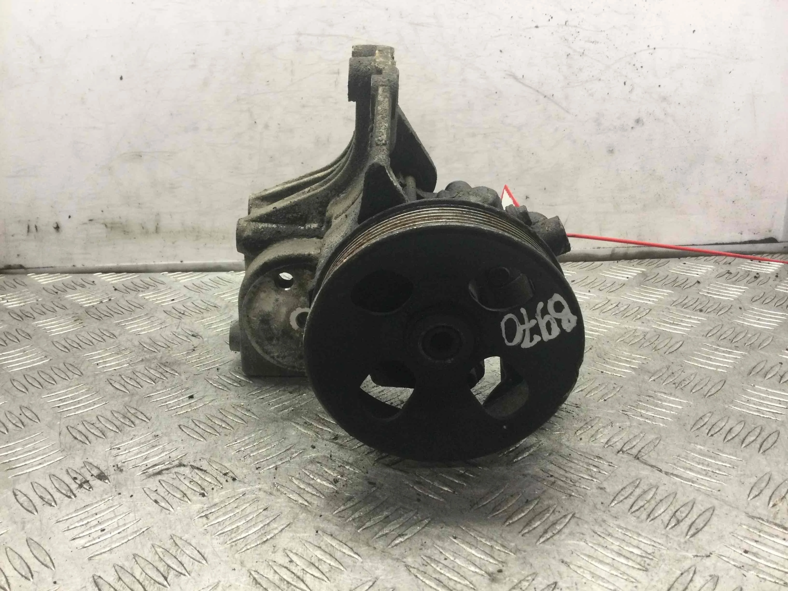 Насос гидроусилителя руля Kia Sorento 1 поколение (2002-2006) дизель 2.5 CRDi Механика