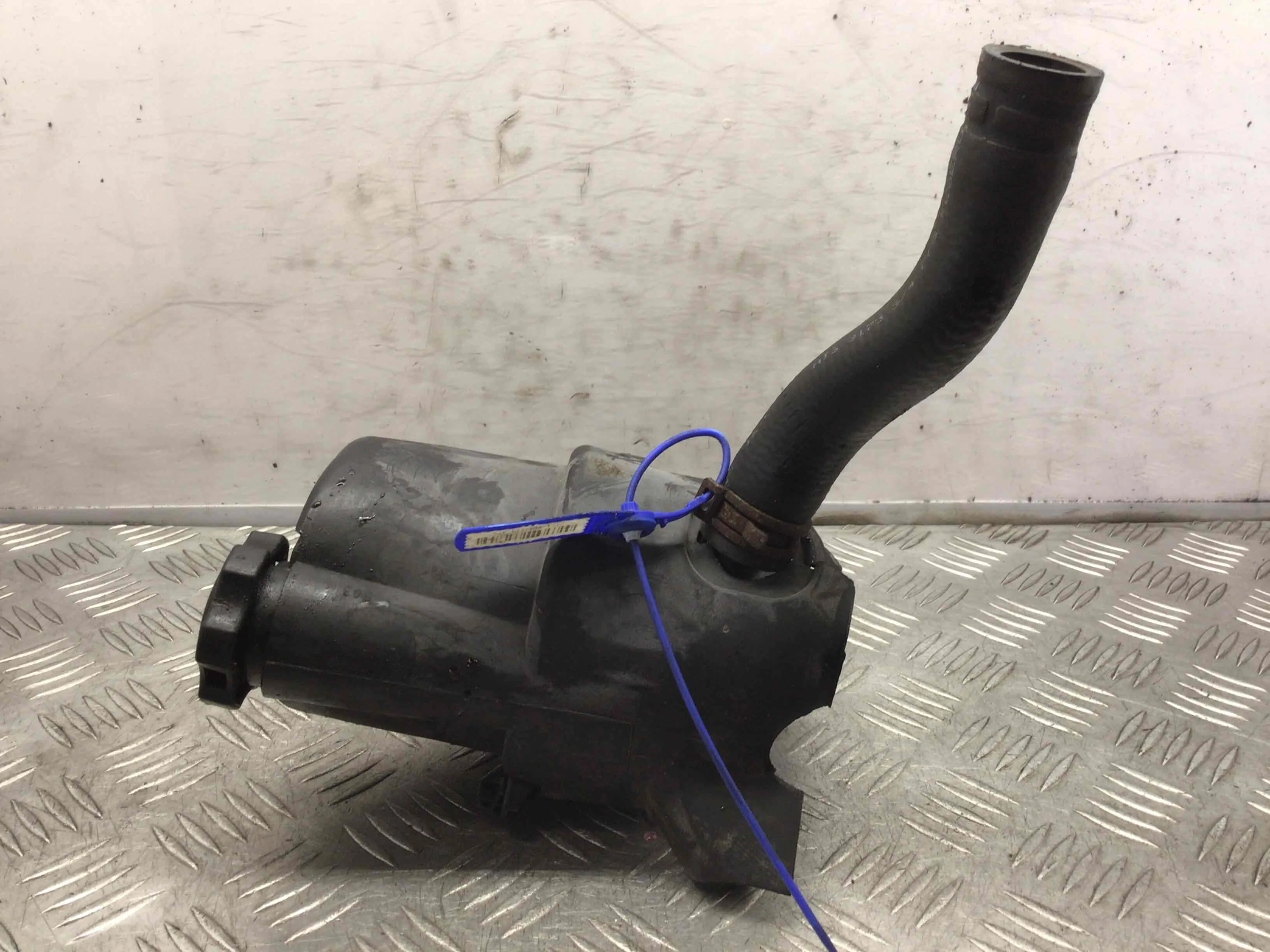 Бачок гидроусилителя Opel Astra H рестайлинг 2007 - 2010 бензин 1.8 i Механика Седан