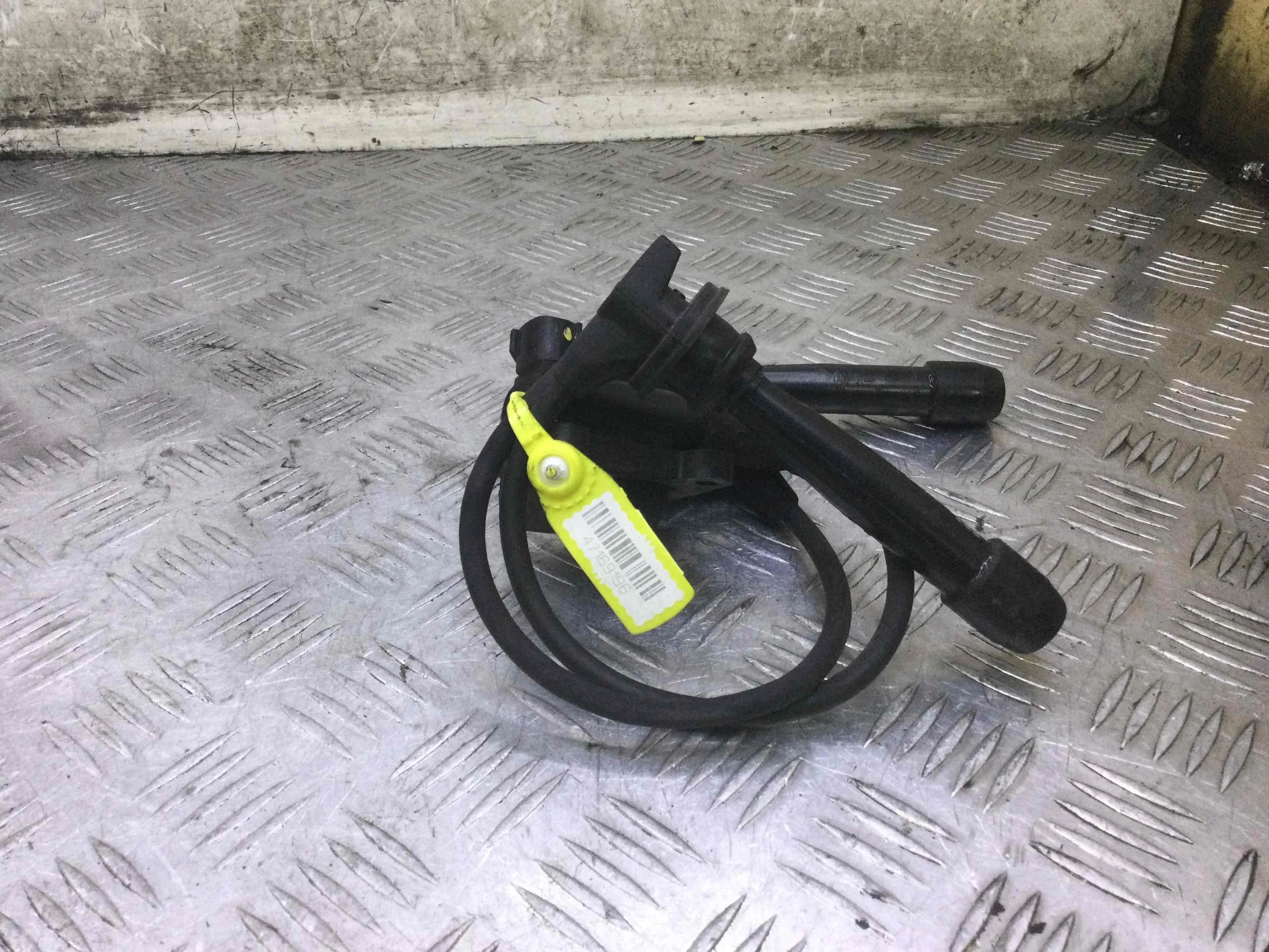 Катушка зажигания Kia Rio 2 поколение 2005 - 2009 бензин 1.4 i Механика Х/б