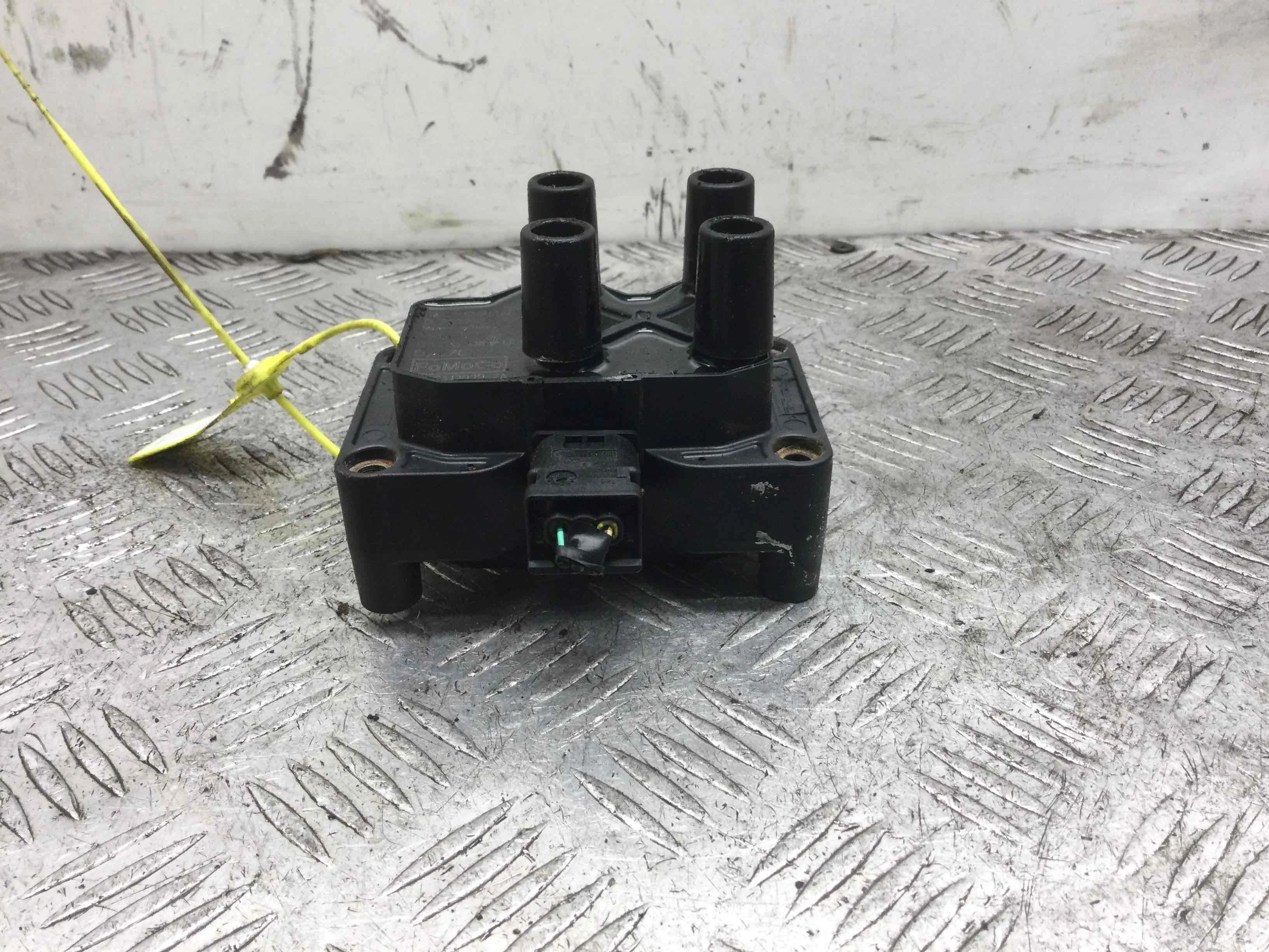 Катушка зажигания Ford Focus 2 поколение (2005-2008) бензин 1.6 i Механика Седан