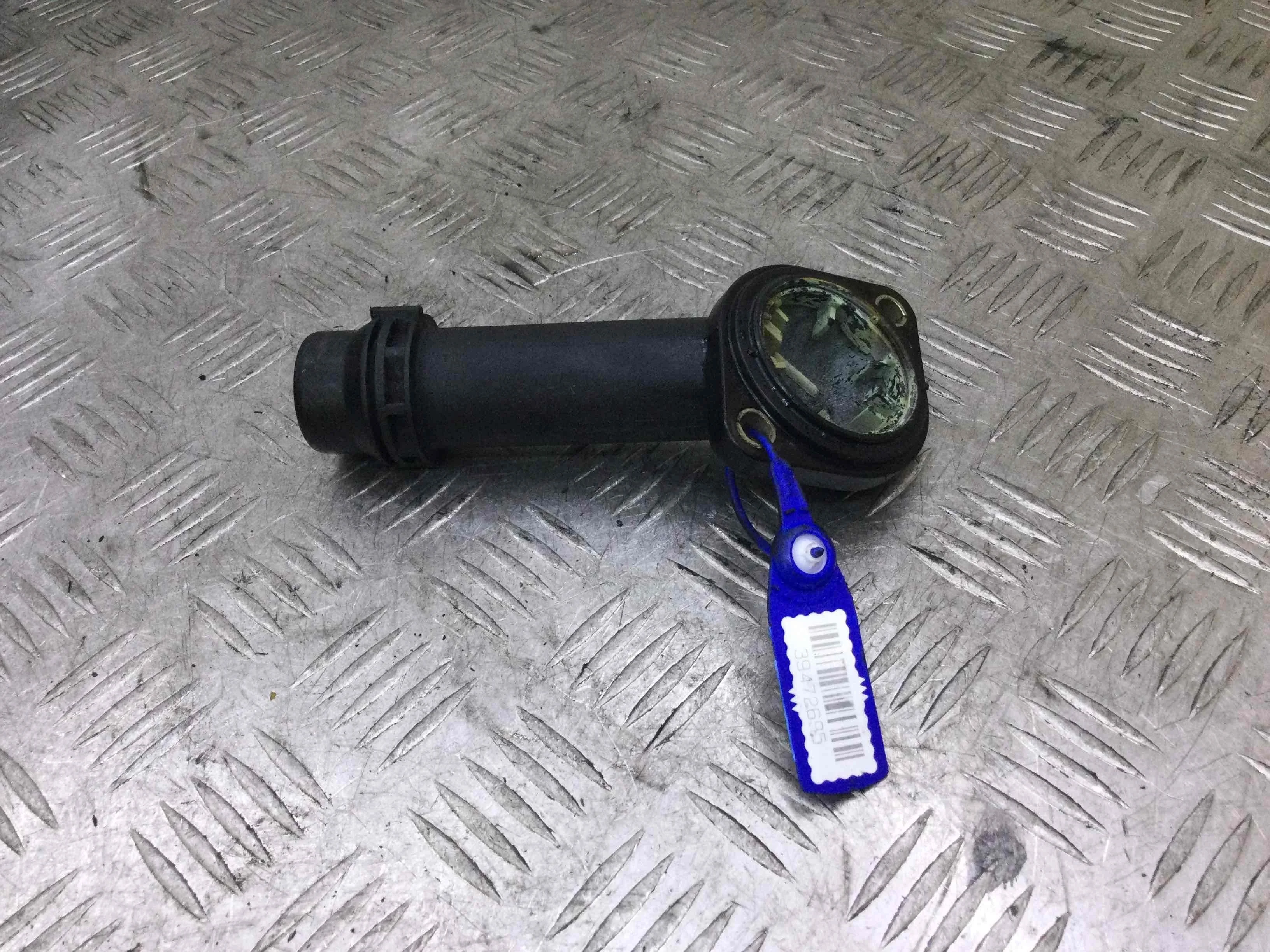 Фланец (тройник) системы охлаждения Volkswagen Passat B5 (1996-2000) дизель 1.9 TDI Механика Седан