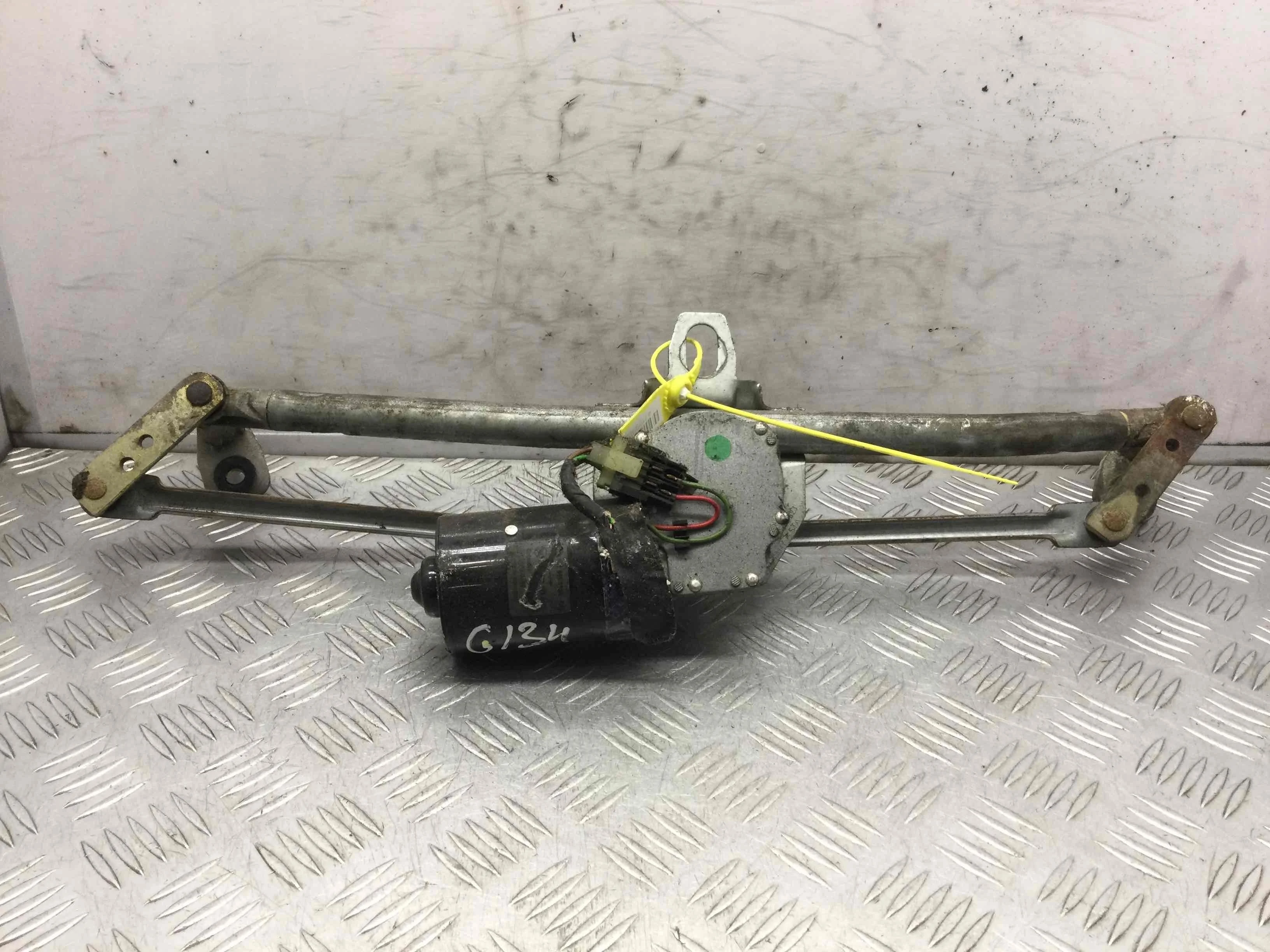 Механизм стеклоочистителя (трапеция дворников) Volkswagen Golf 4 поколение (1997-2004) бензин 1.4 i Механика Х/б