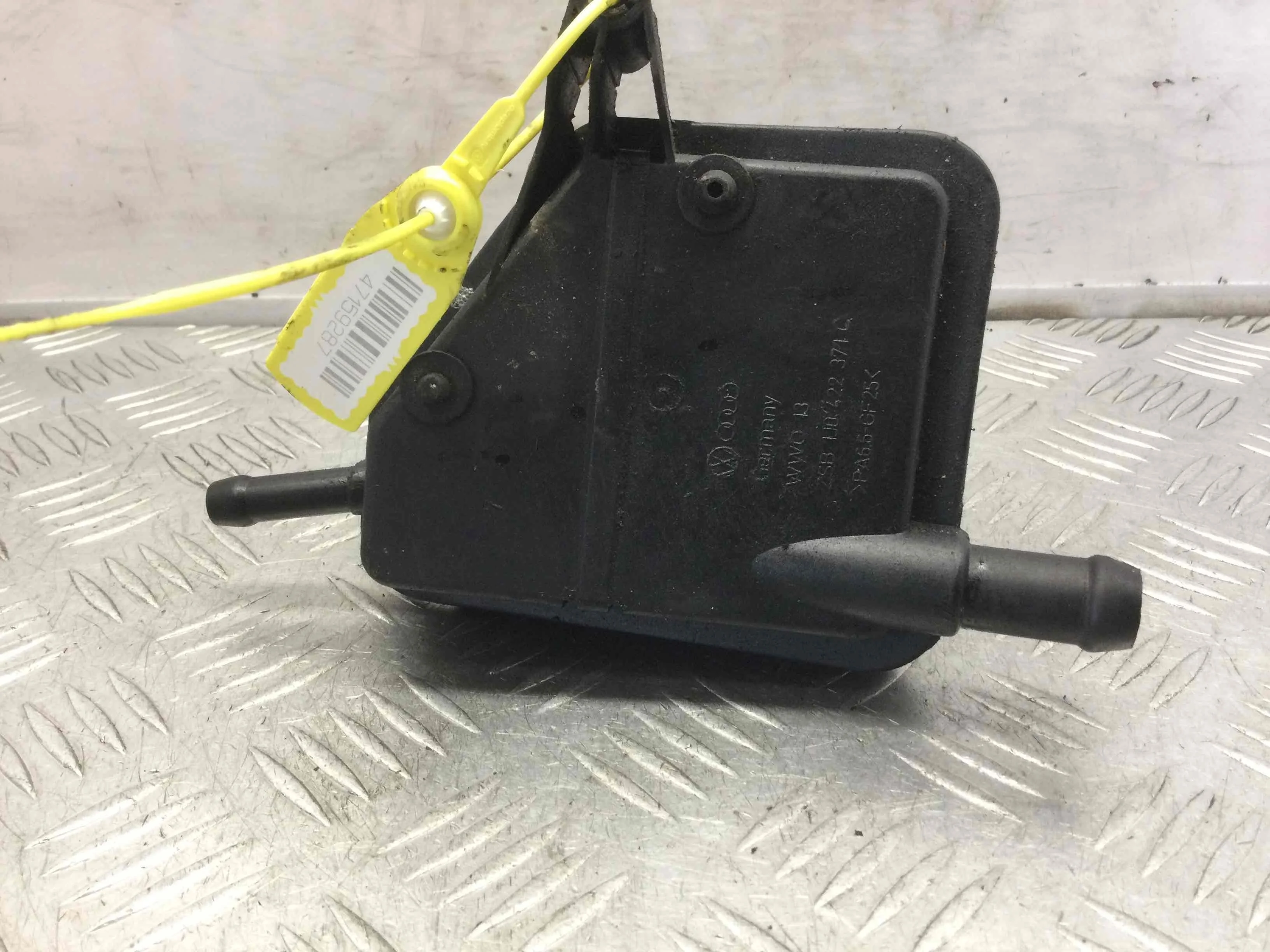 Бачок гидроусилителя Volkswagen Golf 4 поколение (1997-2004) дизель 1.9 TDI Механика Универсал