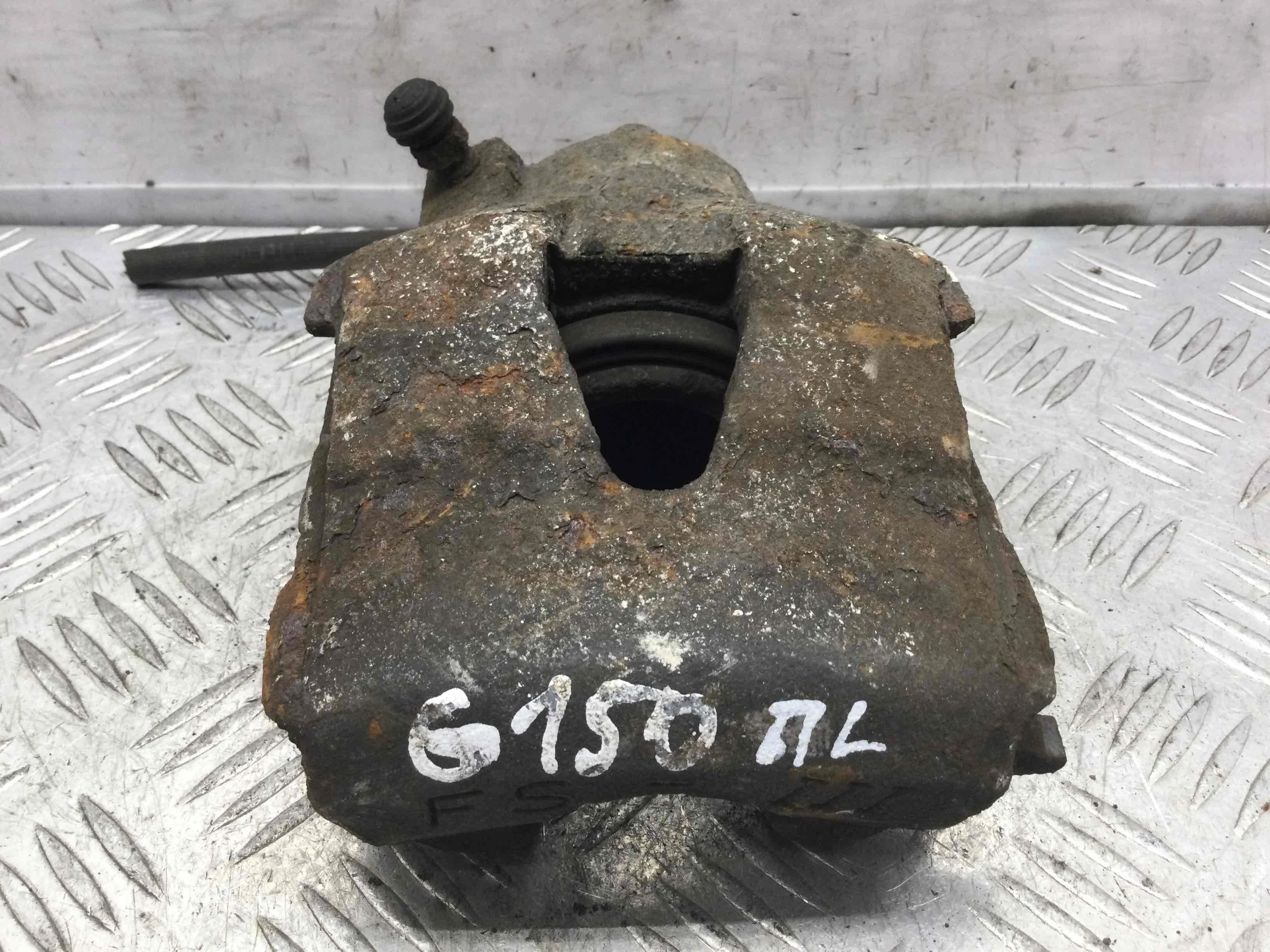 Суппорт передний правый SEAT Ibiza 3 поколение (2001-2006) бензин 1.4 i Механика Х/б