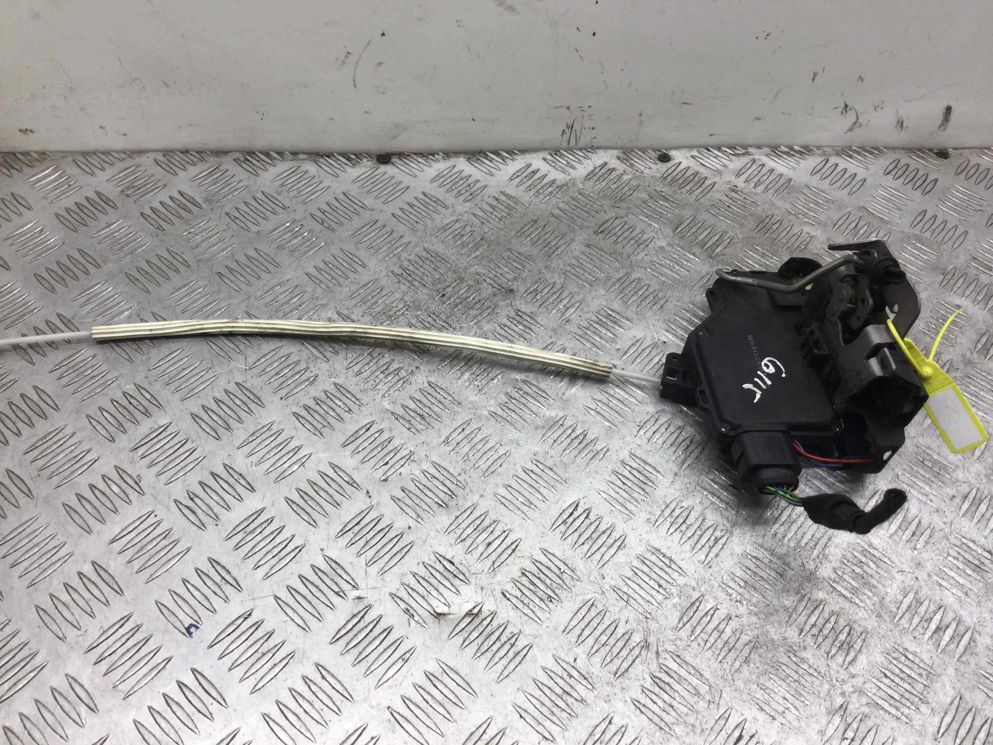 Замок двери передней правой Audi A6 C5/4B (1997-2004) дизель 2.5 TDI Автомат Седан