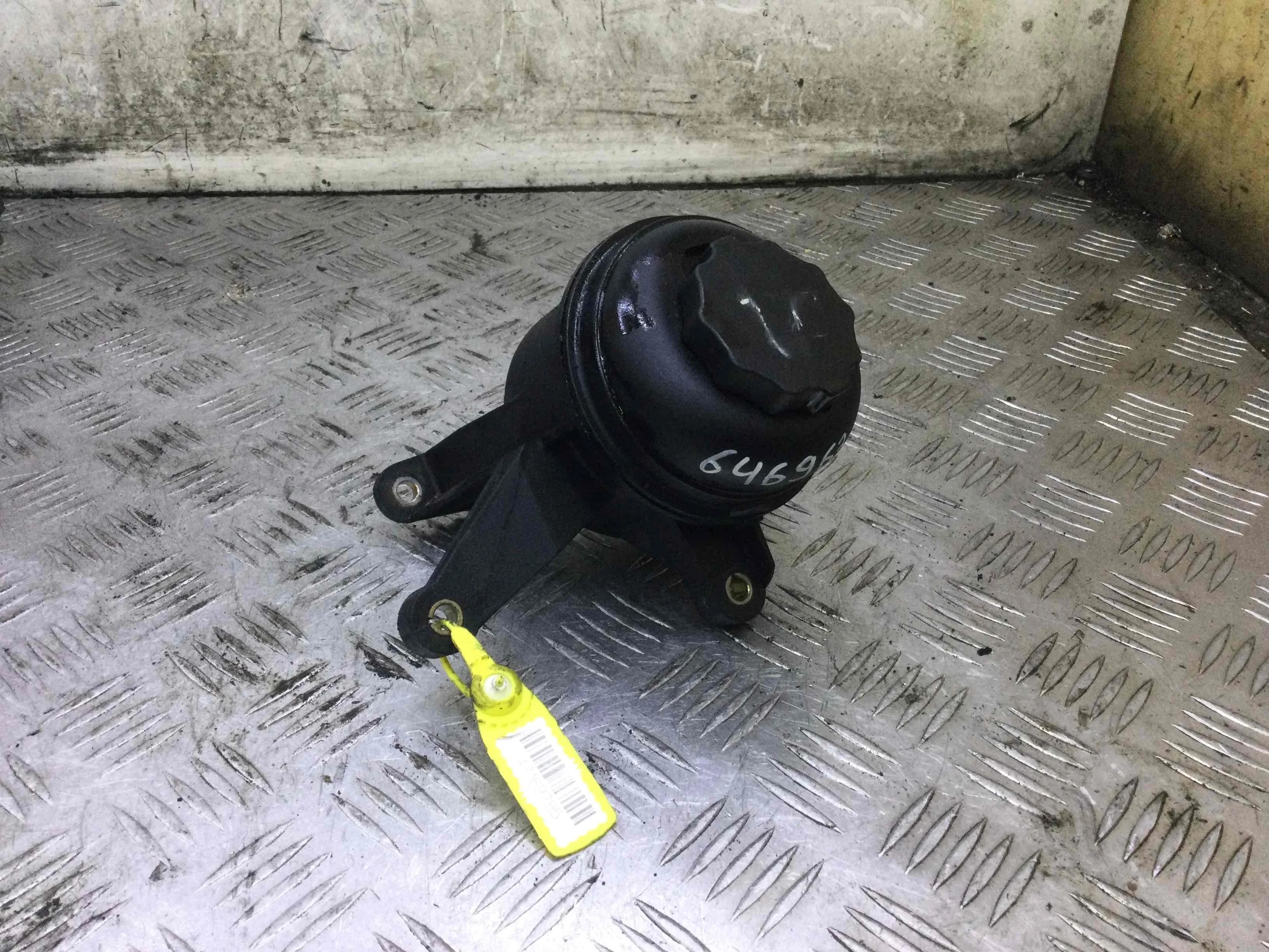 Бачок гидроусилителя Mercedes C-klasse W203/S203/CL203 [рестайлинг] (2004-2007) дизель 2.2 CDI Автомат Седан