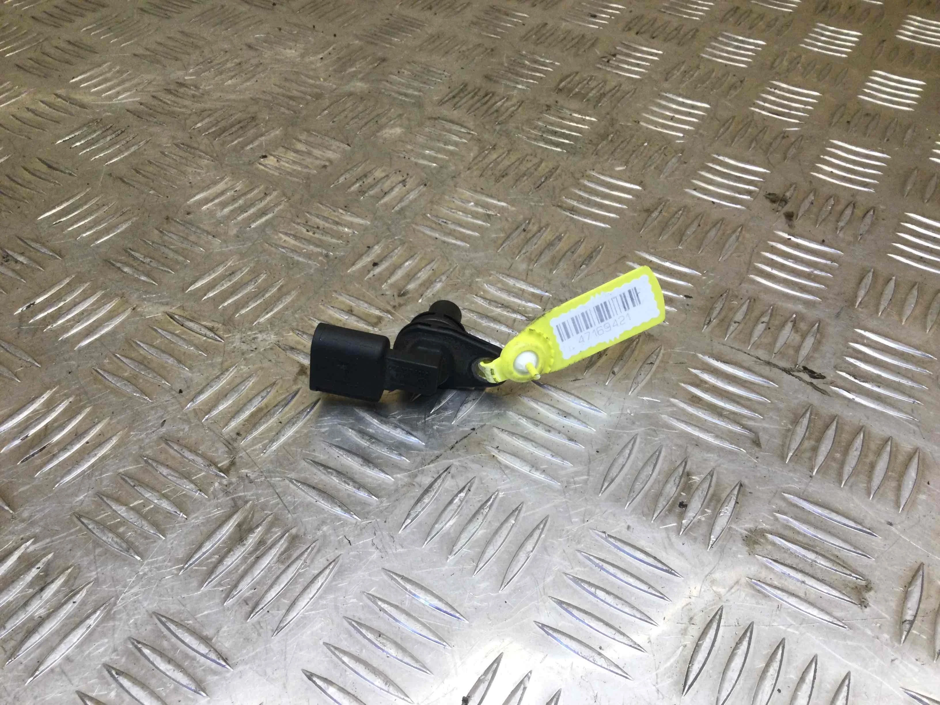 Датчик распредвала Volkswagen Golf 4 поколение (1997-2004) бензин 1.6 i Механика Х/б