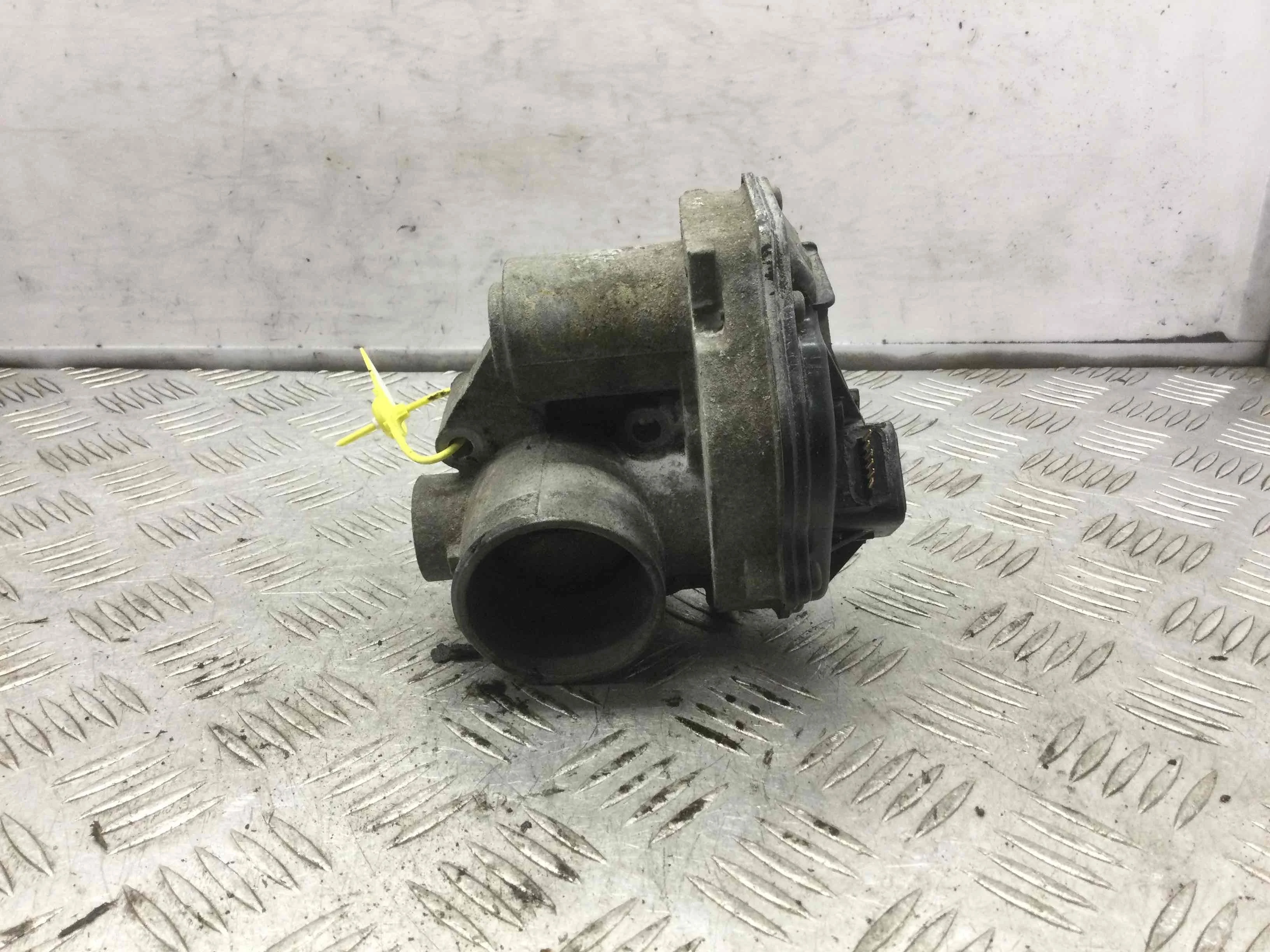 Заслонка дроссельная Ford Focus 2 поколение (2005-2008) бензин 1.6 i Механика Седан