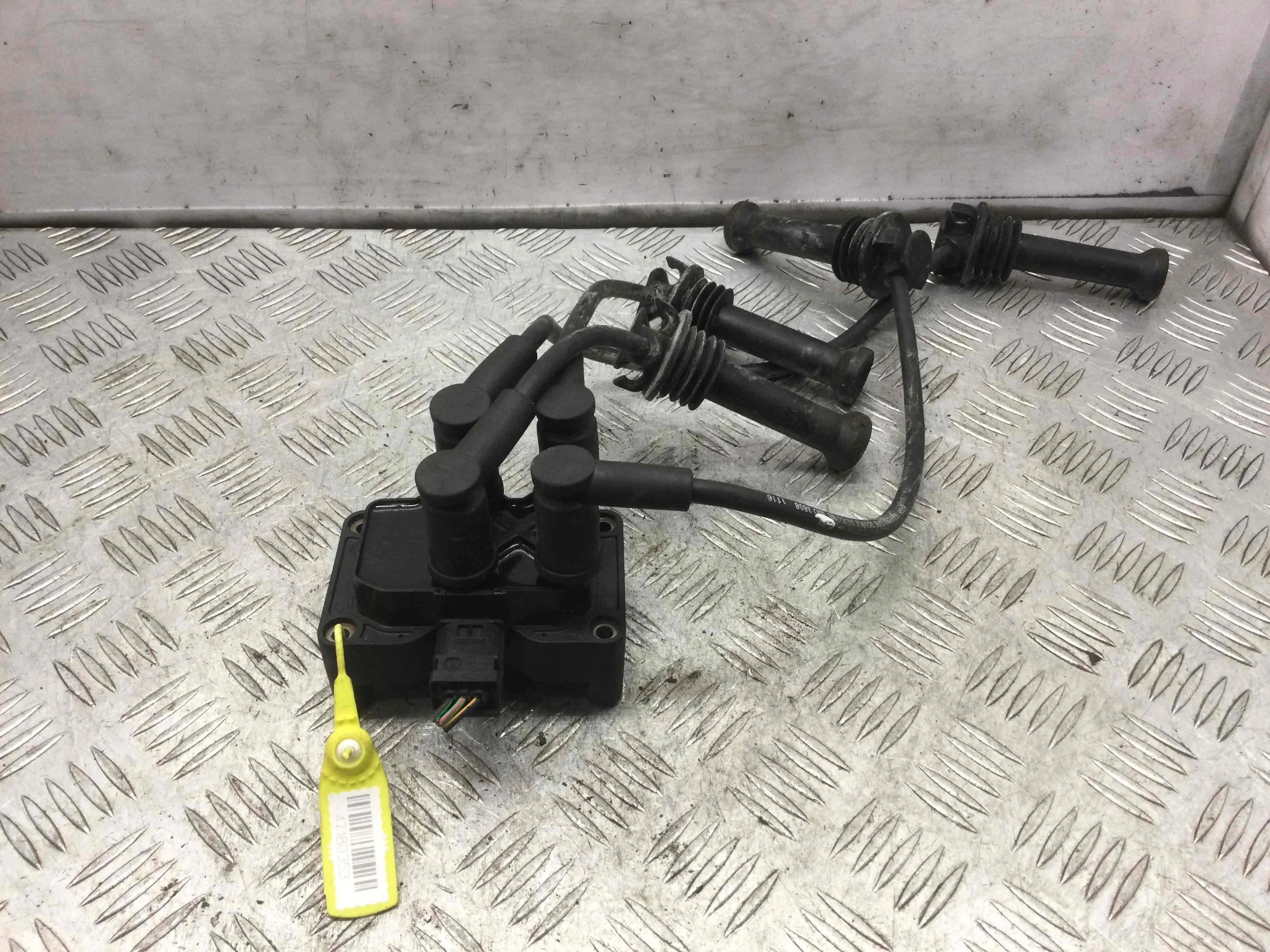 Катушка зажигания Ford Focus 2 поколение (2005-2008) бензин 1.6 i Механика Х/б