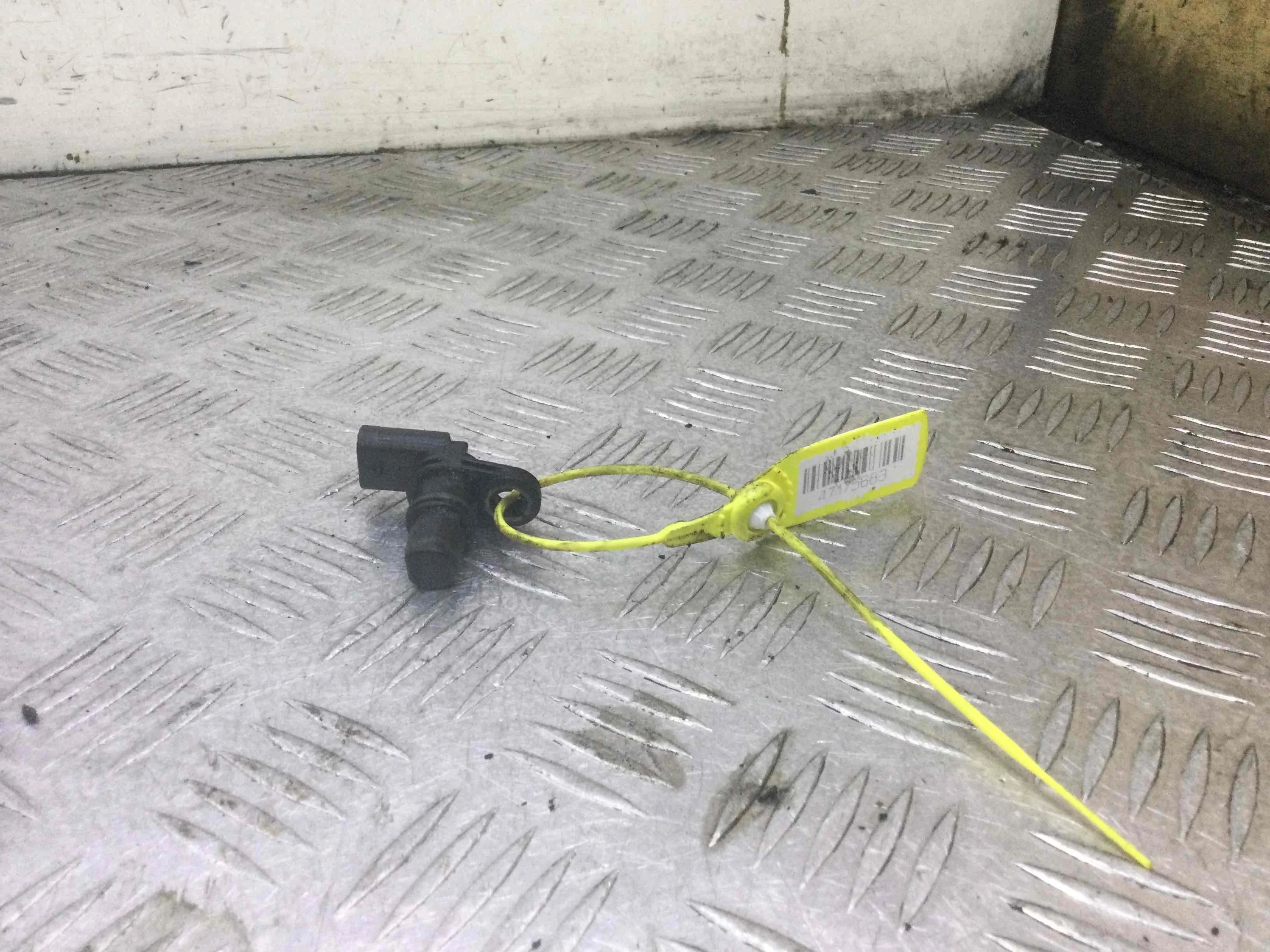 Датчик распредвала Audi Q7 Q7 4L [рестайлинг] (2008-2015) бензин 4.2 FSI Автомат