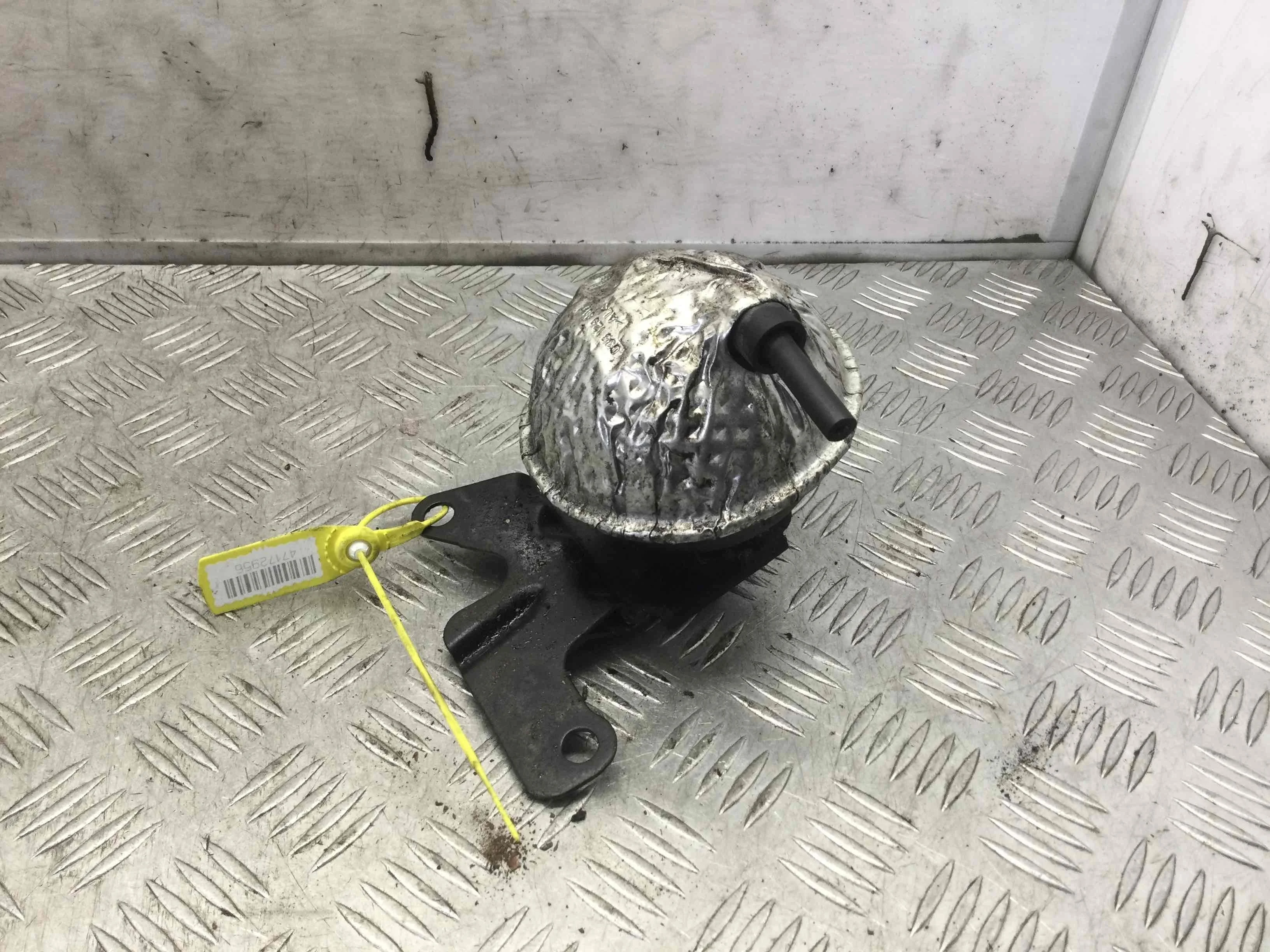 Вакуумный ресивер Audi A4 B7 (2004-2008) дизель 2.0 TDI Механика Седан