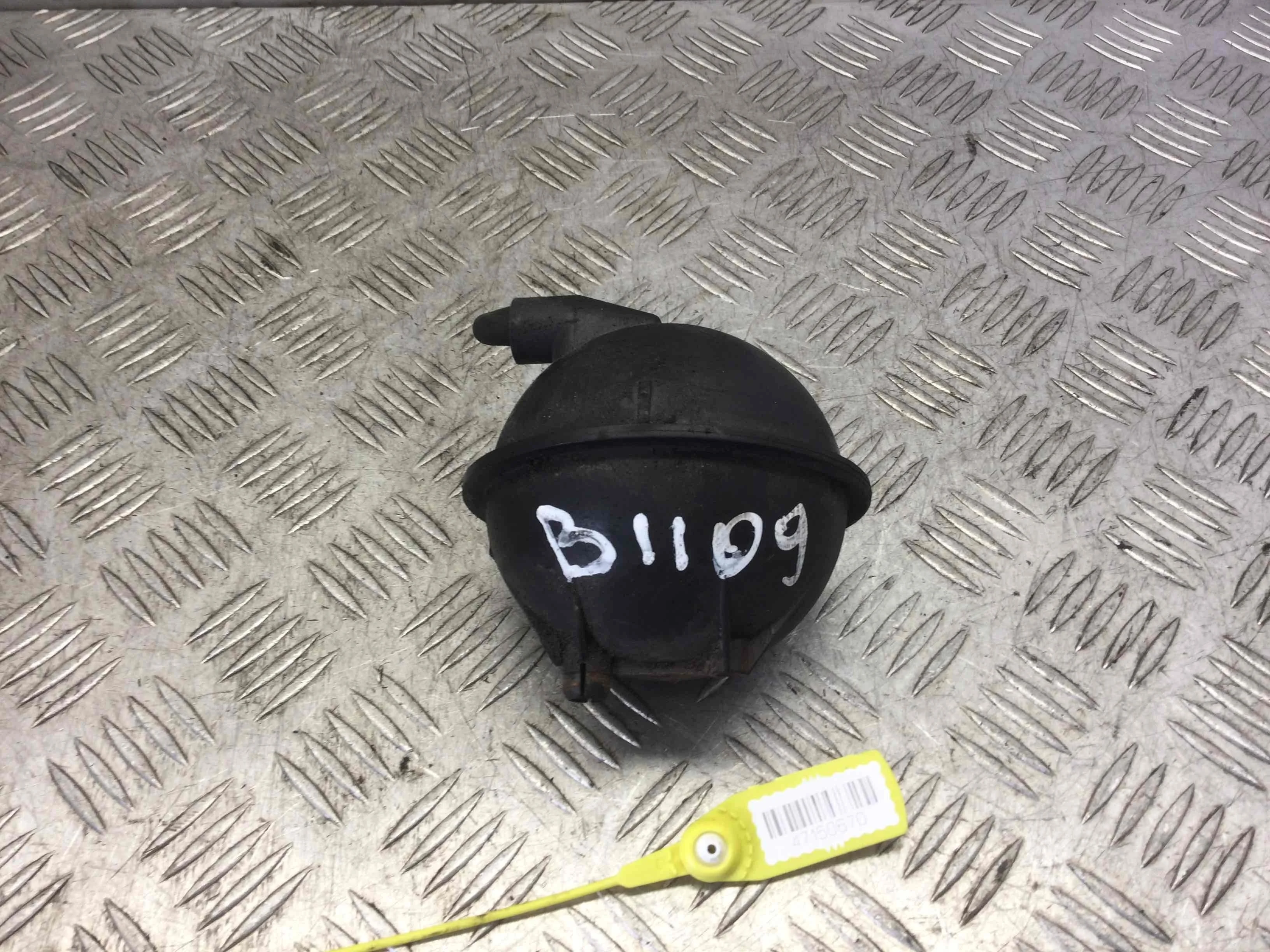 Вакуумный ресивер Audi A3 8P (2003-2005) дизель 2.0 TDI Механика Х/б