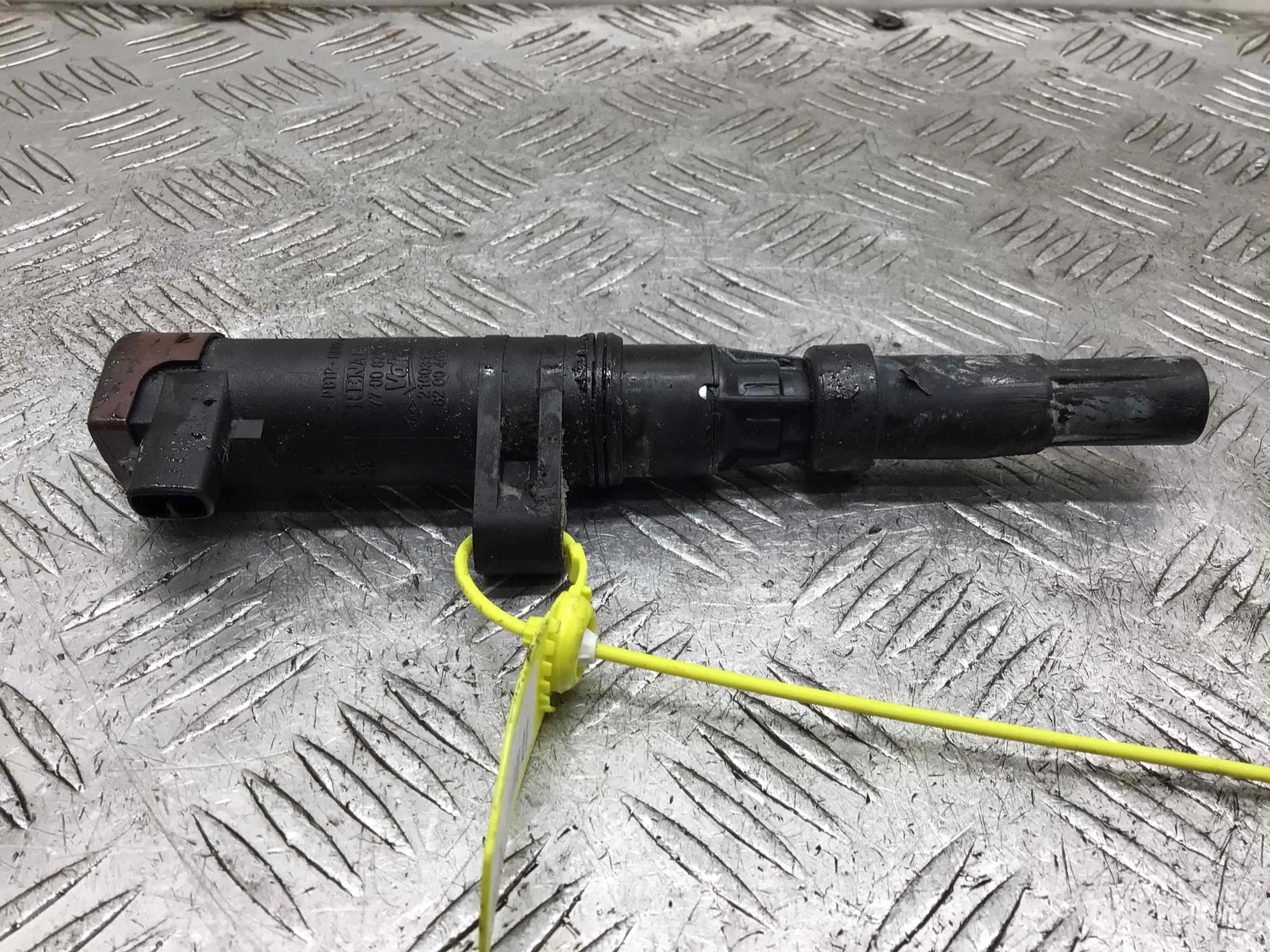 Катушка зажигания Renault Megane 2 поколение [рестайлинг] (2006-2009) бензин 1.6 i Автомат Х/б