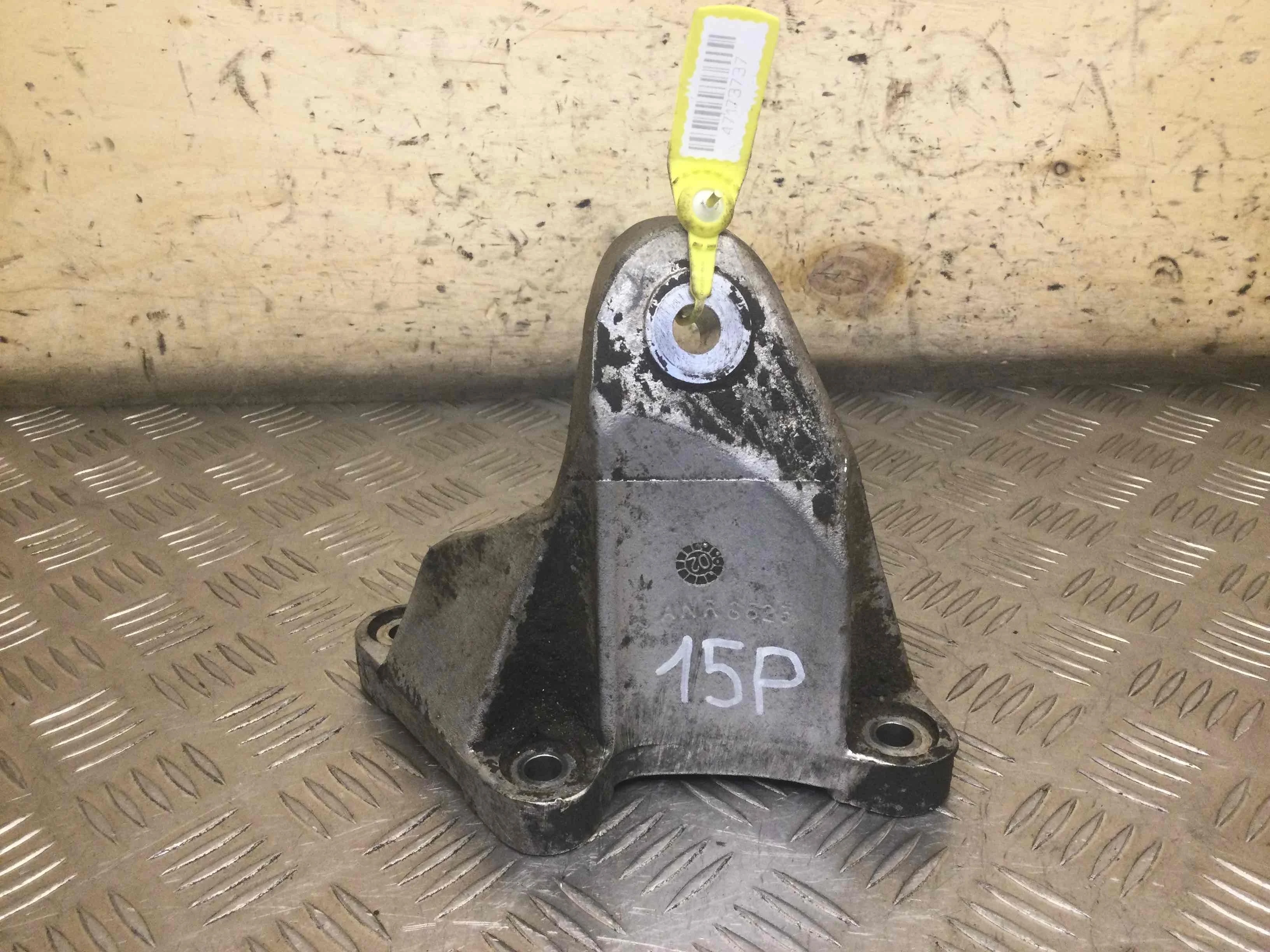 Кронштейн двигателя Land Rover Discovery Discovery II (LT) 1998 - 2004 дизель 2.5 TDI Механика