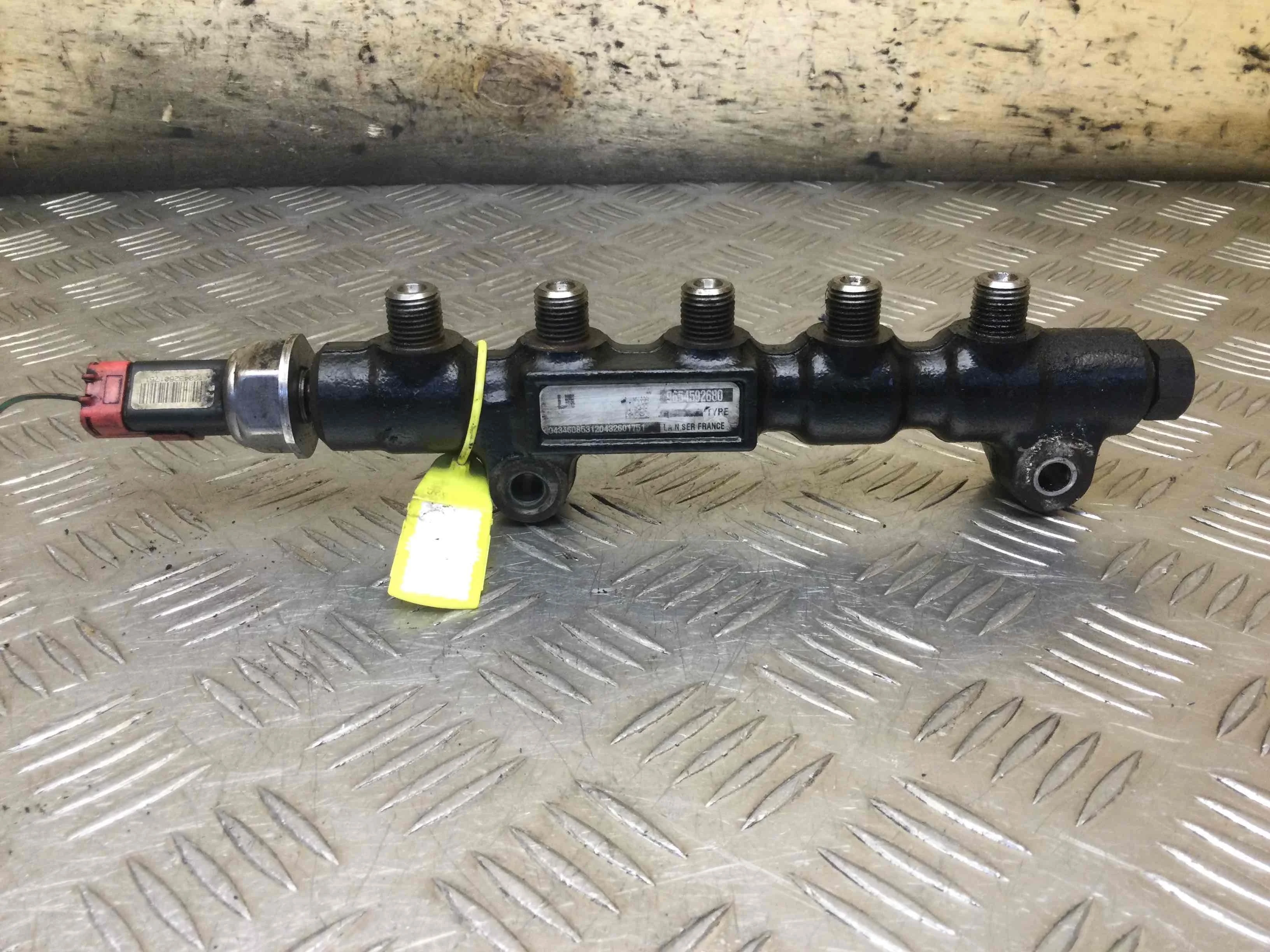 Топливная рампа Ford C-MAX 1 поколение (2003-2007) дизель 1.6 HDi Механика Х/б