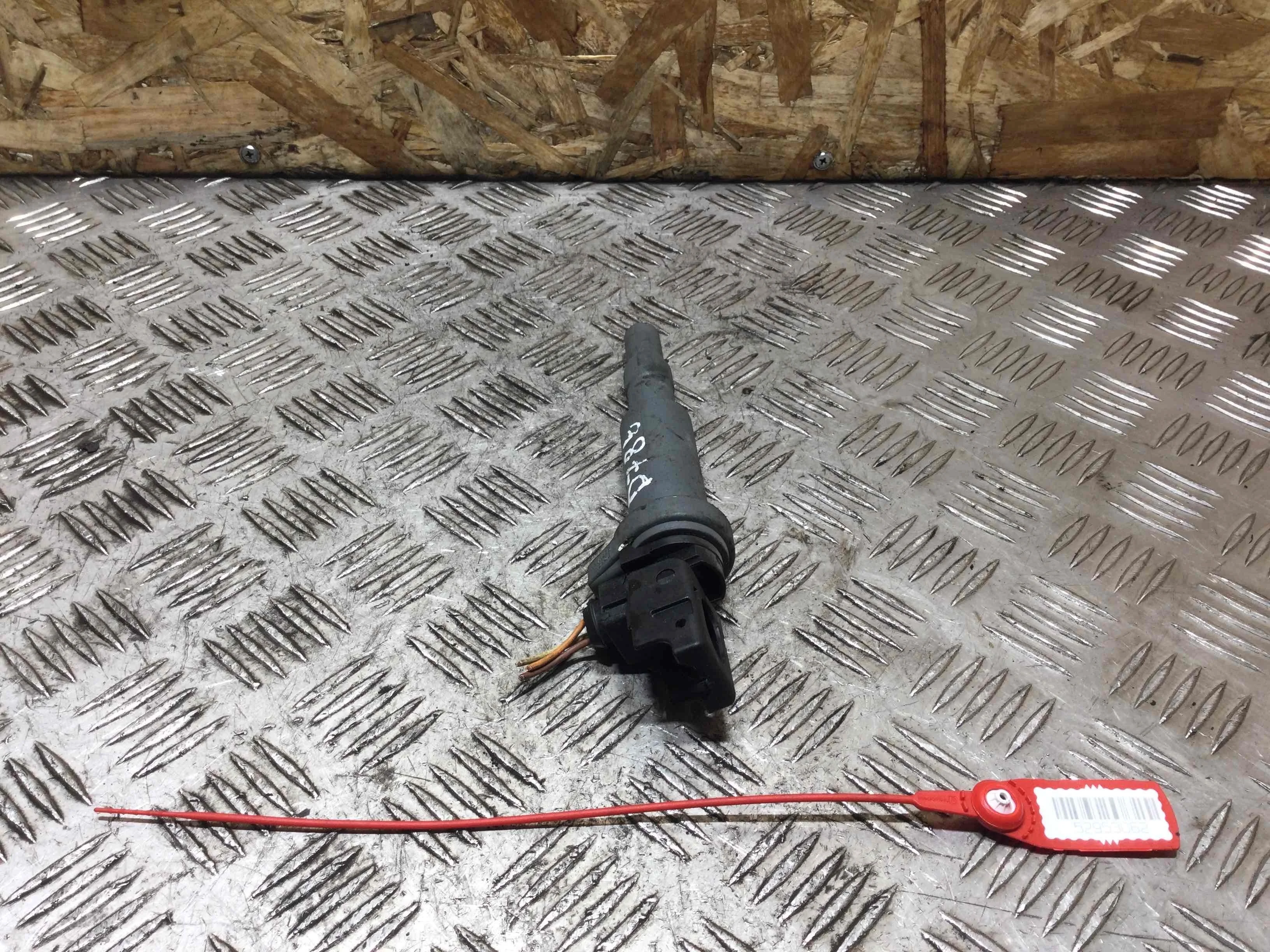 Катушка зажигания BMW 3-Series 3-Series E90/E91/E92/E93 2005 - 2010 бензин 3.0 i Автомат Седан