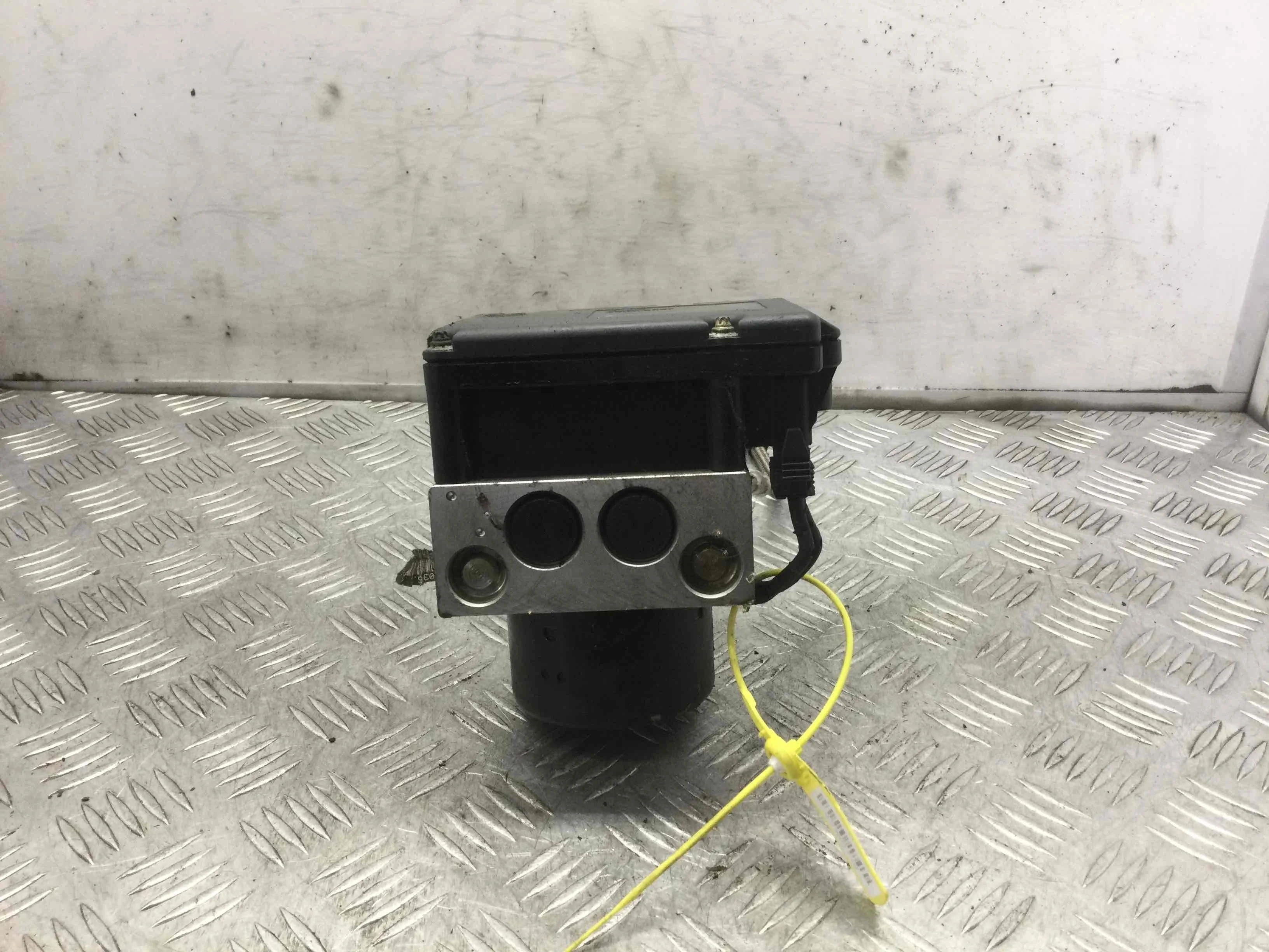 Блок ABS Audi A3 8L (1996-2000) бензин 1.6 i Механика Х/б