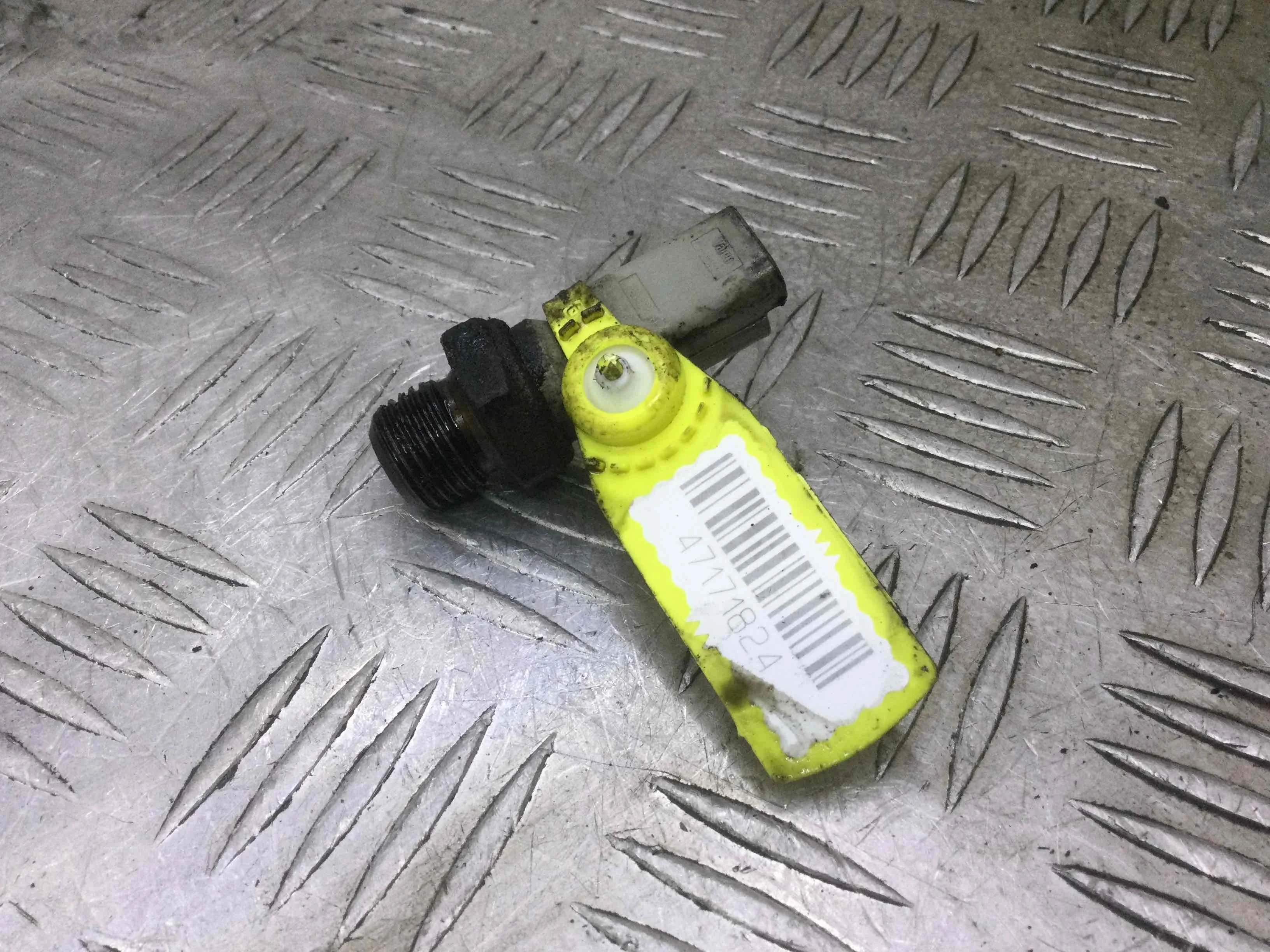 Датчик давления масла Peugeot Boxer 1 поколение (1994-2006) дизель 2.2 HDI Механика Микроавтобус