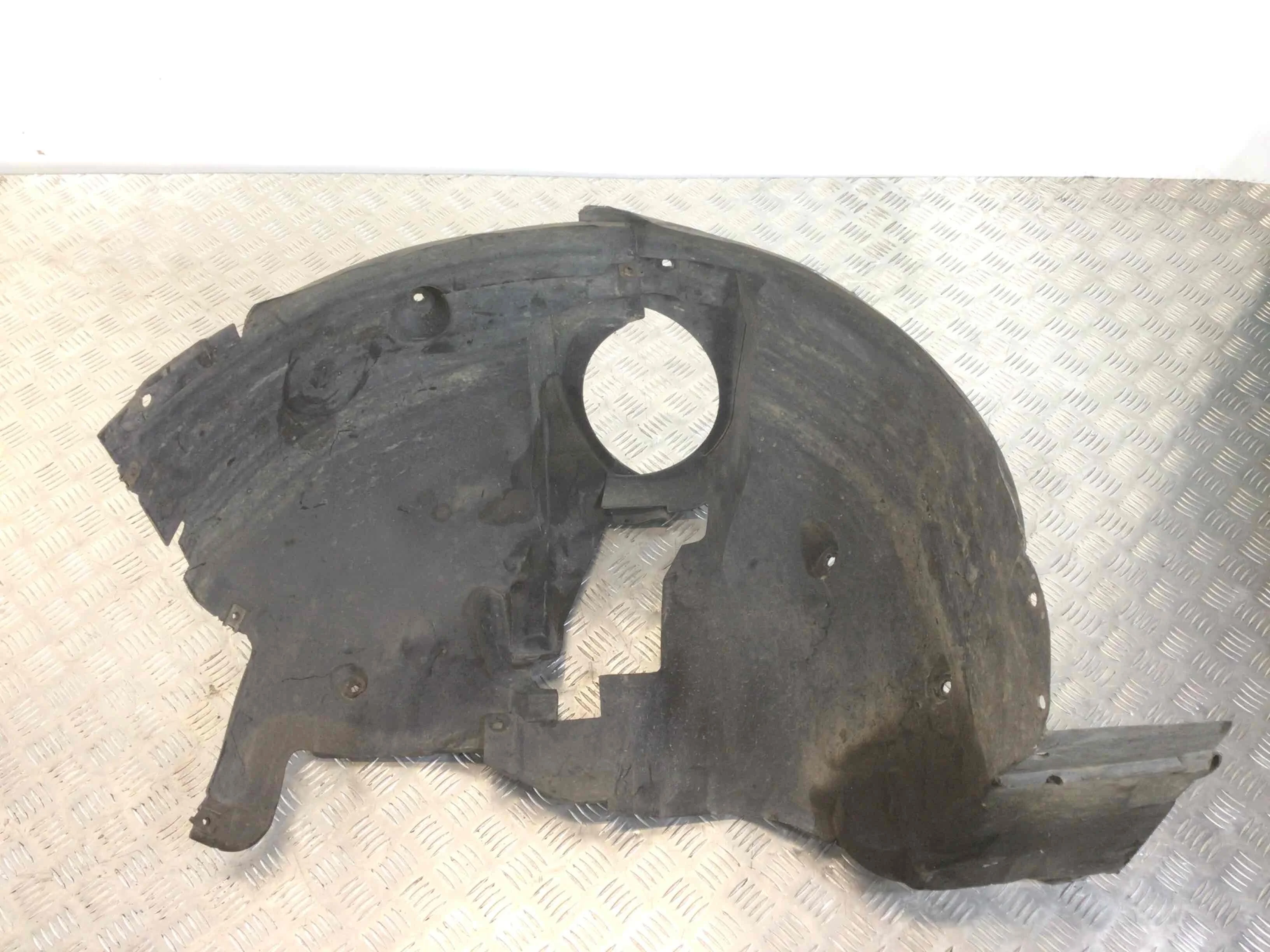 Защита арок передняя левая (подкрылок) Mercedes C-klasse W203/S203/CL203 [рестайлинг] (2004-2007) дизель 2.2 CDI Автомат Универсал