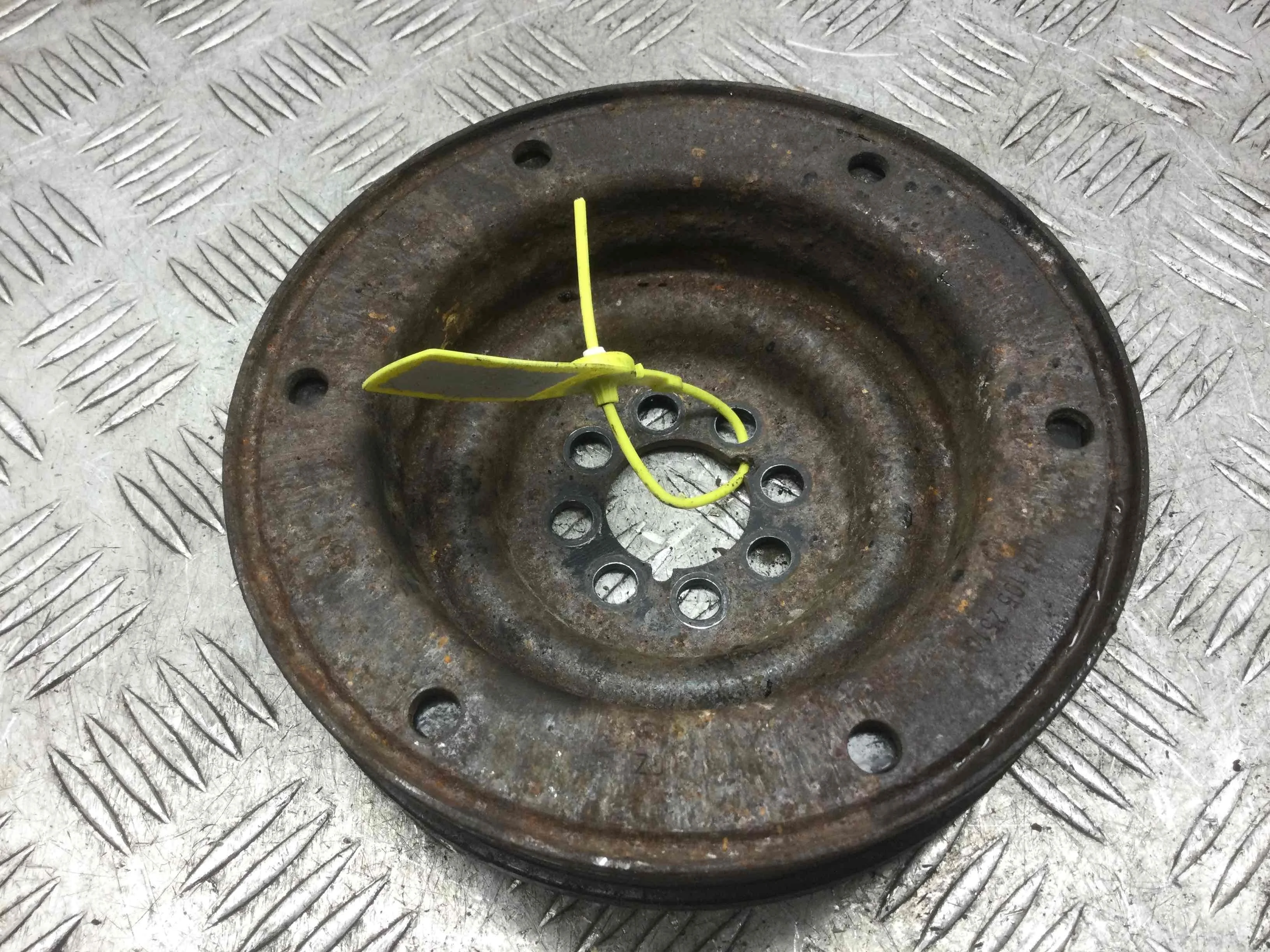 Шкив коленвала Audi A4 B6 (2000-2005) бензин 3.0 i Механика Седан