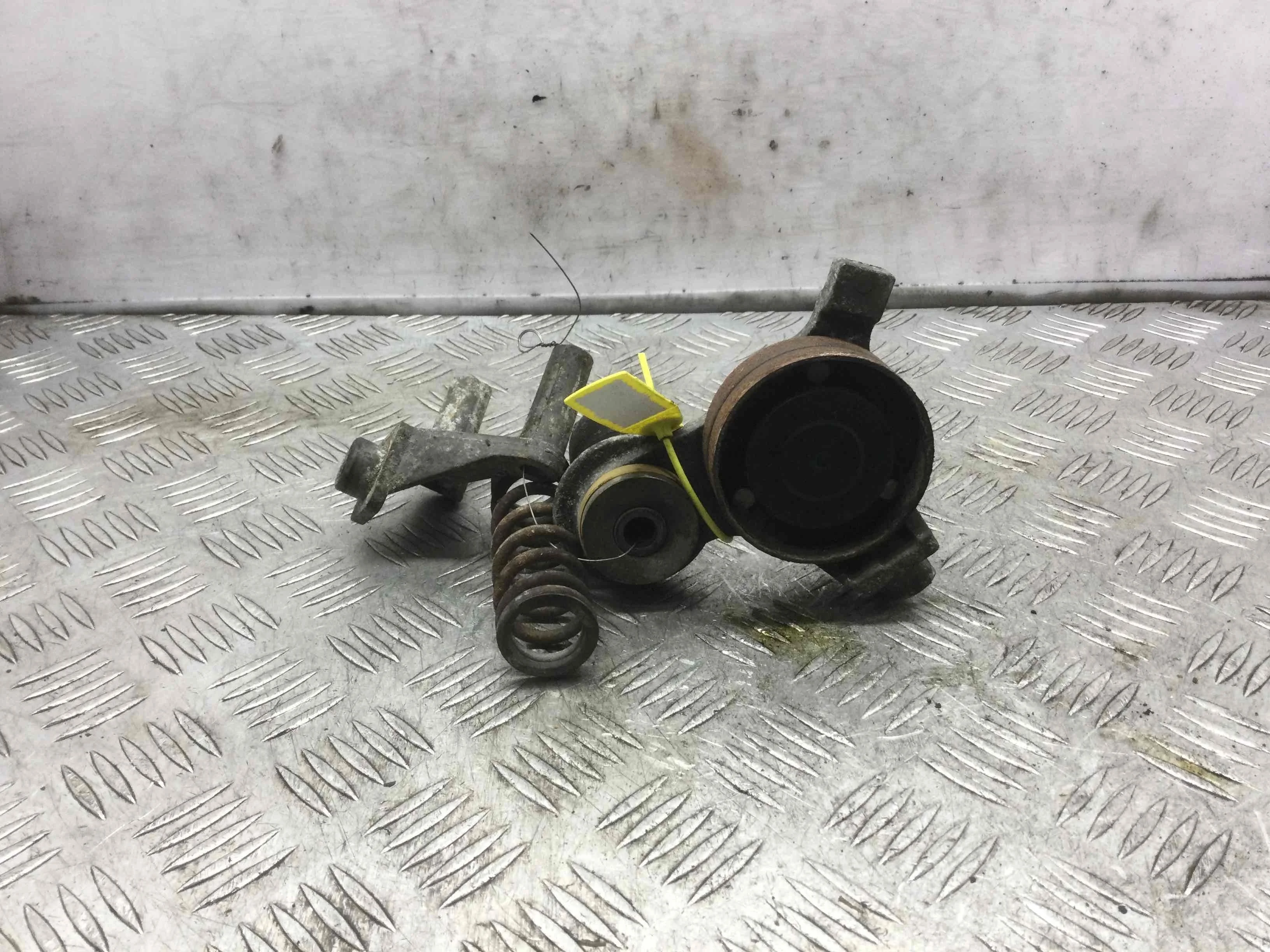 Натяжитель ремня генератора Audi A4 B6 (2000-2005) бензин 3.0 i Механика Седан