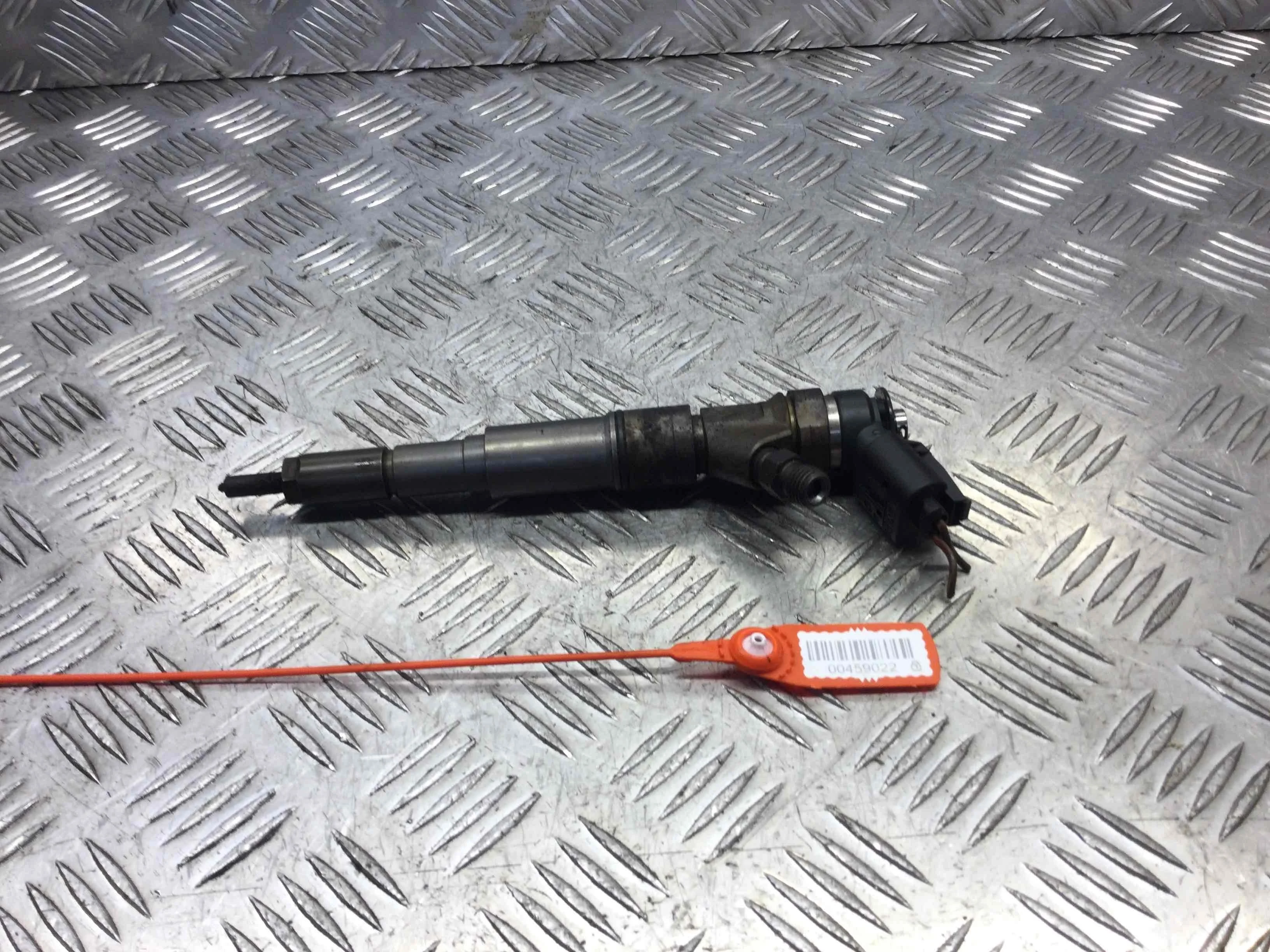 Форсунка BMW 5-Series 5-Series E60 2003 - 2009 дизель 3.0 TDI Автомат