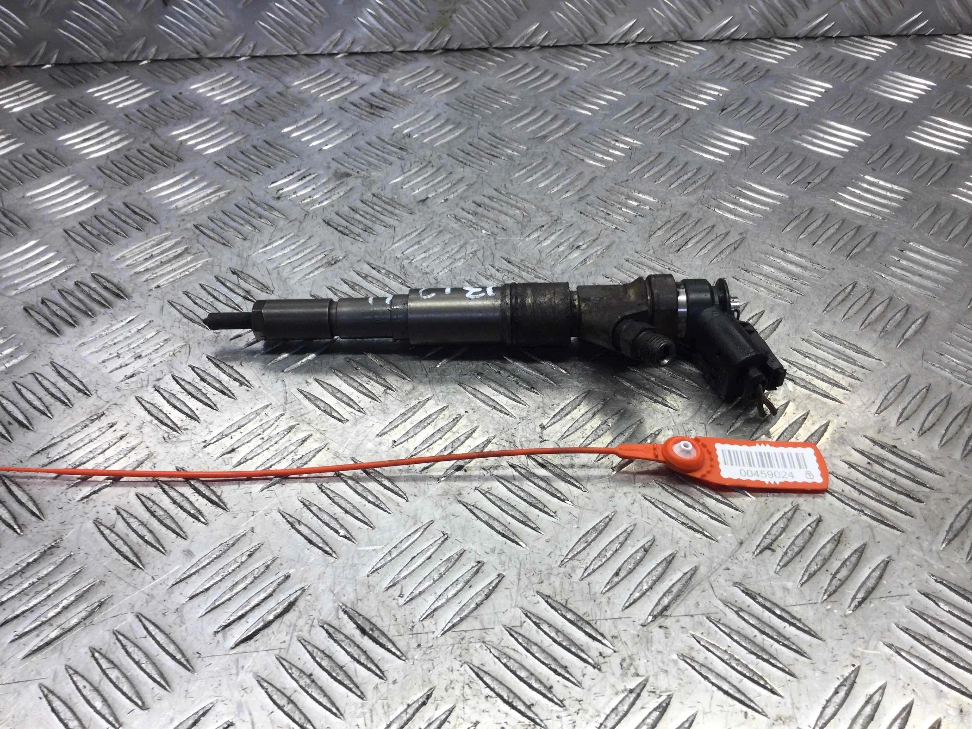 Форсунка BMW 5-Series 5-Series E60 2003 - 2009 дизель 3.0 TDI Автомат