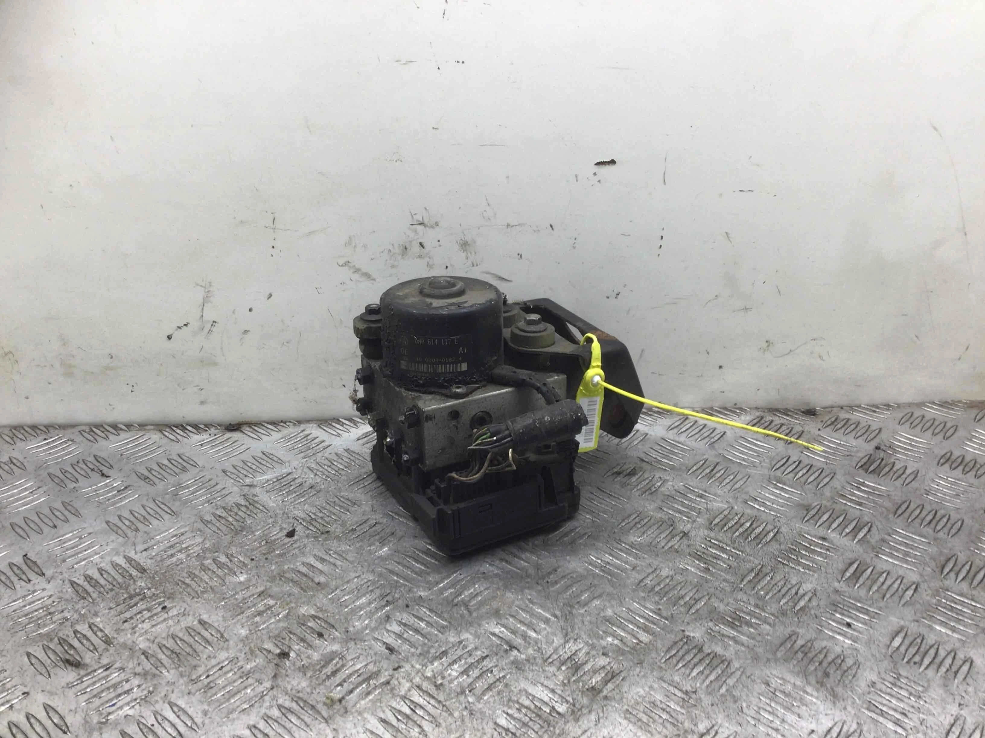 Блок ABS SEAT Arosa 6H [рестайлинг] (2000-2004) дизель 1.7 SDi Механика Х/б