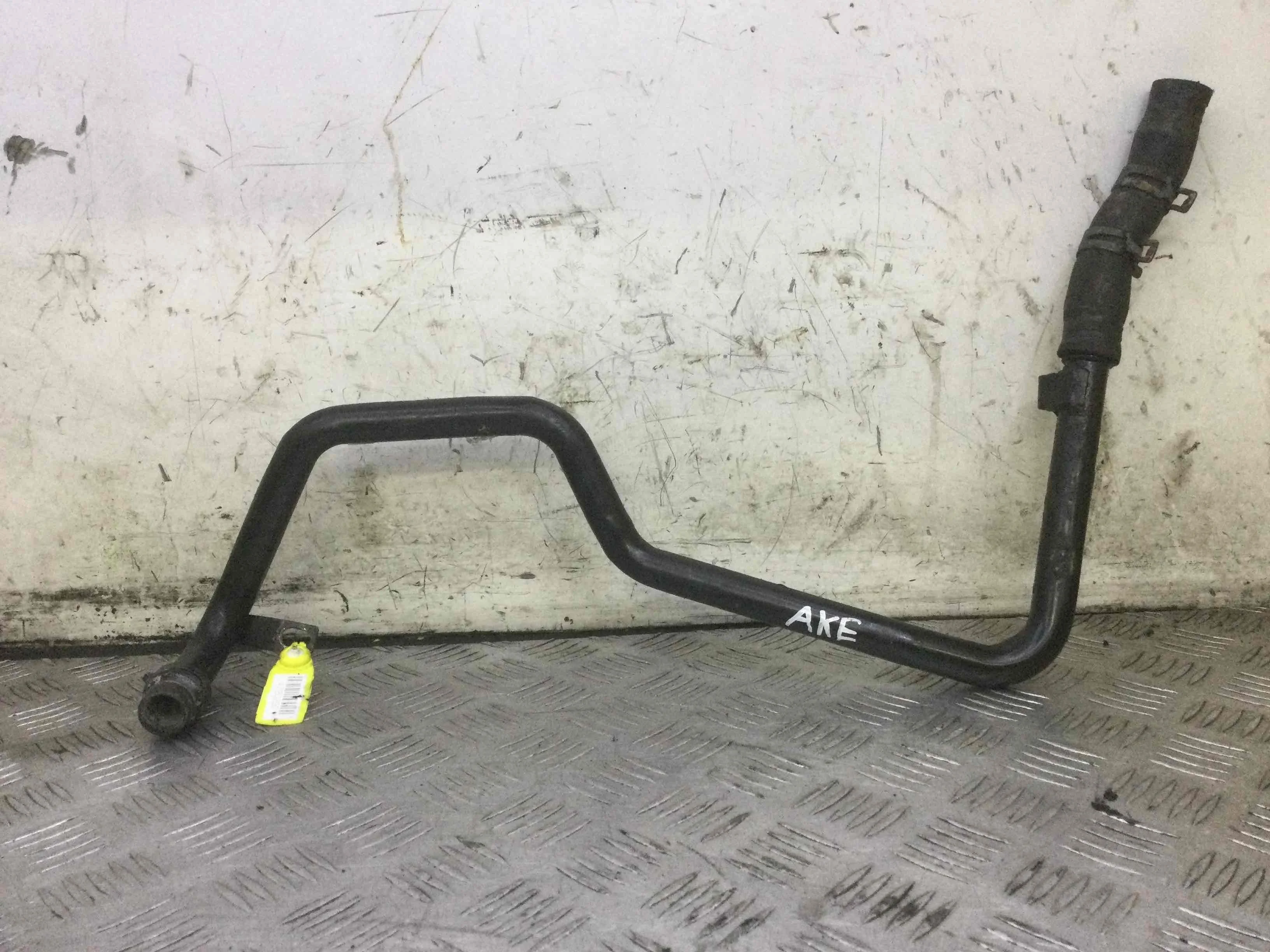 Трубка охлаждающей жидкости металлическая Audi A4 B6 (2000-2005) дизель 2.5 TDI Механика Седан