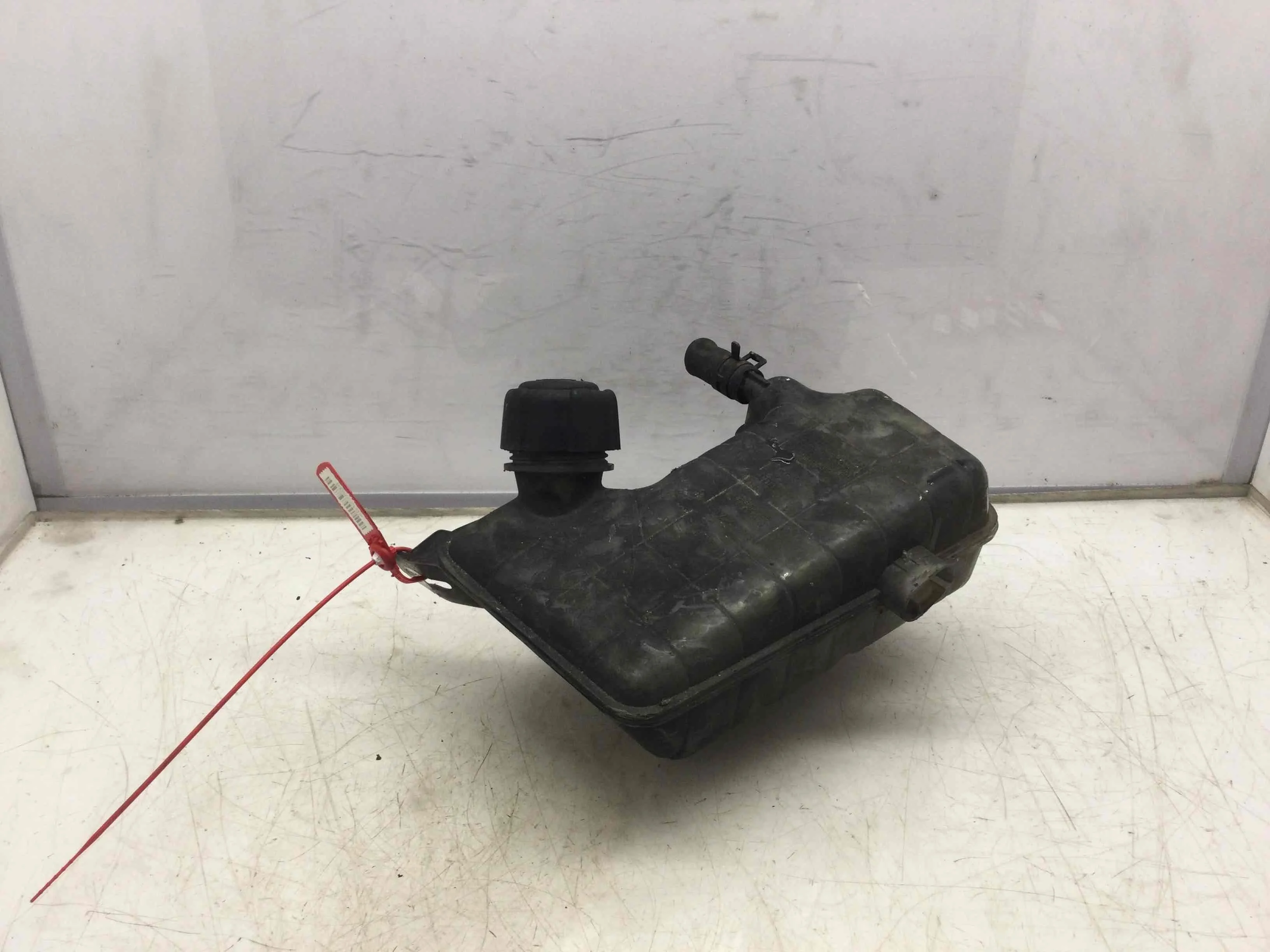 Бачок расширительный Renault Megane 2 поколение (2002-2006) дизель 1.9 DCI Механика Седан