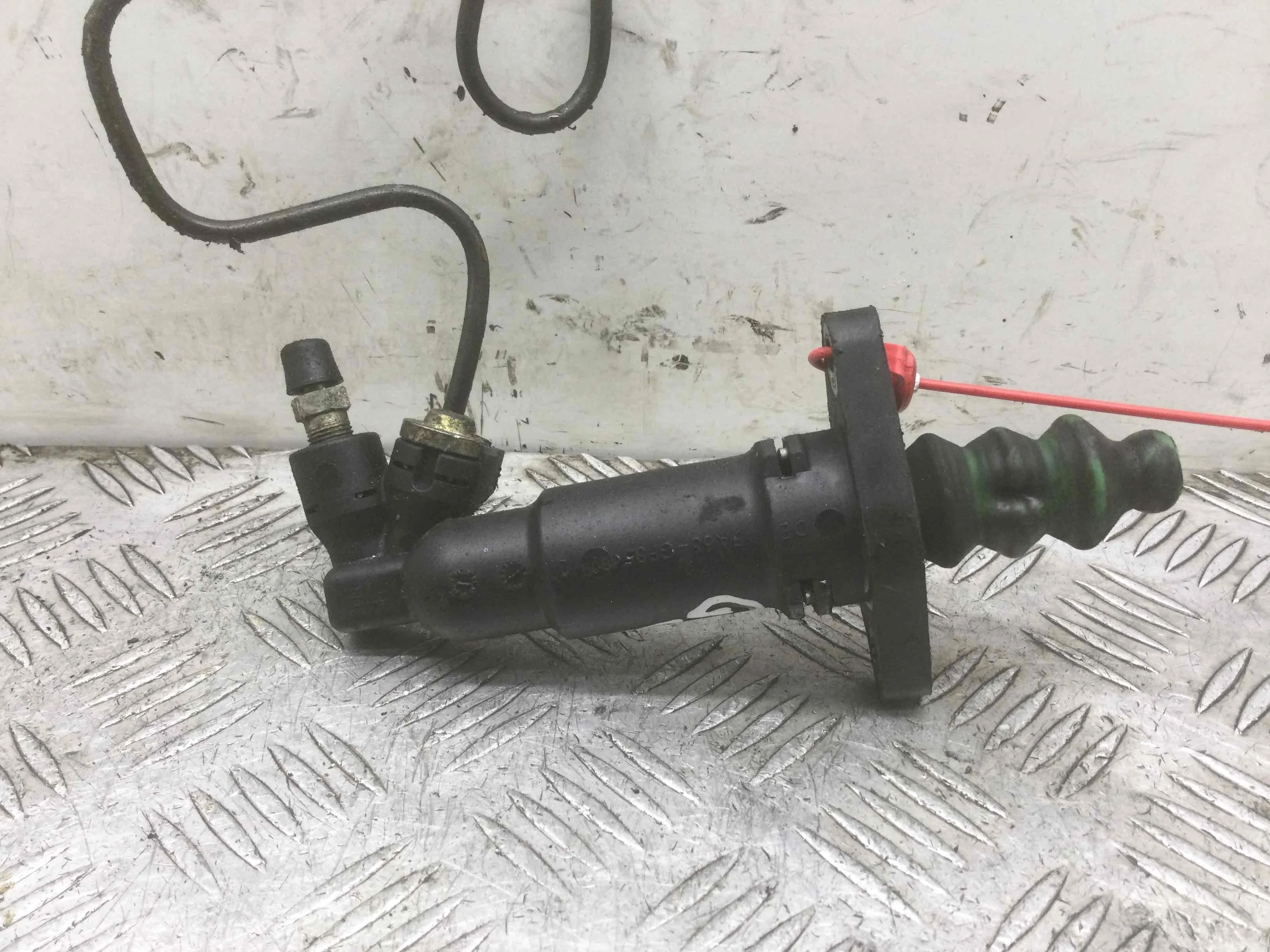 Цилиндр сцепления рабочий Audi A3 8L (1996-2000) бензин 1.8 i Механика Х/б