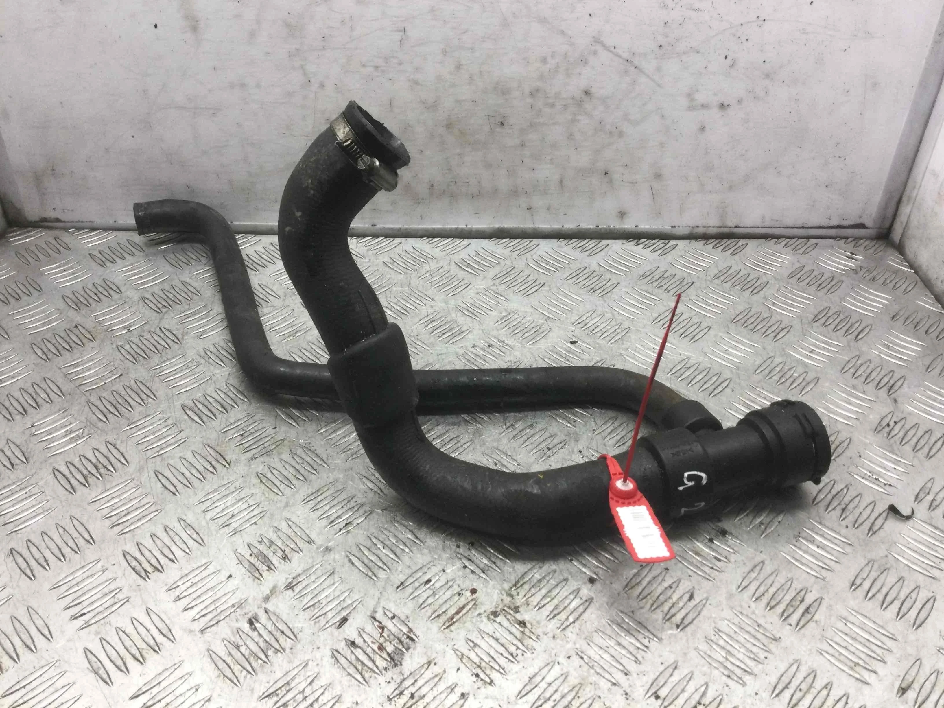 Патрубок радиатора Audi A6 C5/4B (1997-2004) бензин 1.6 i Механика Седан