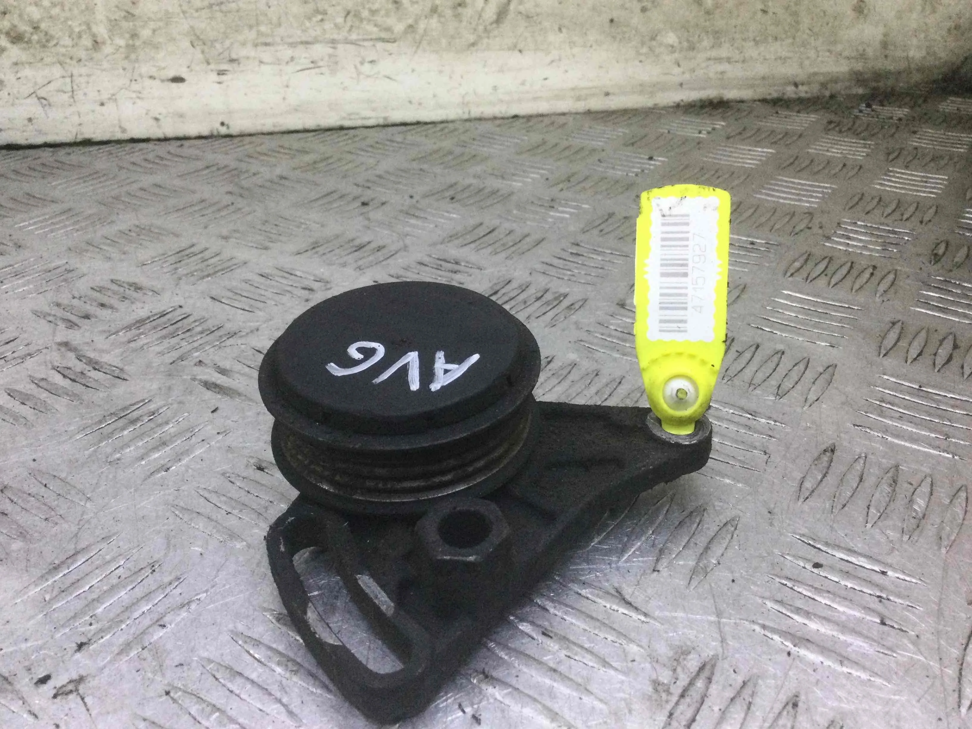 Ролик натяжителя Audi A4 B5 (1994-1999) дизель 1.9 TDI Механика Седан