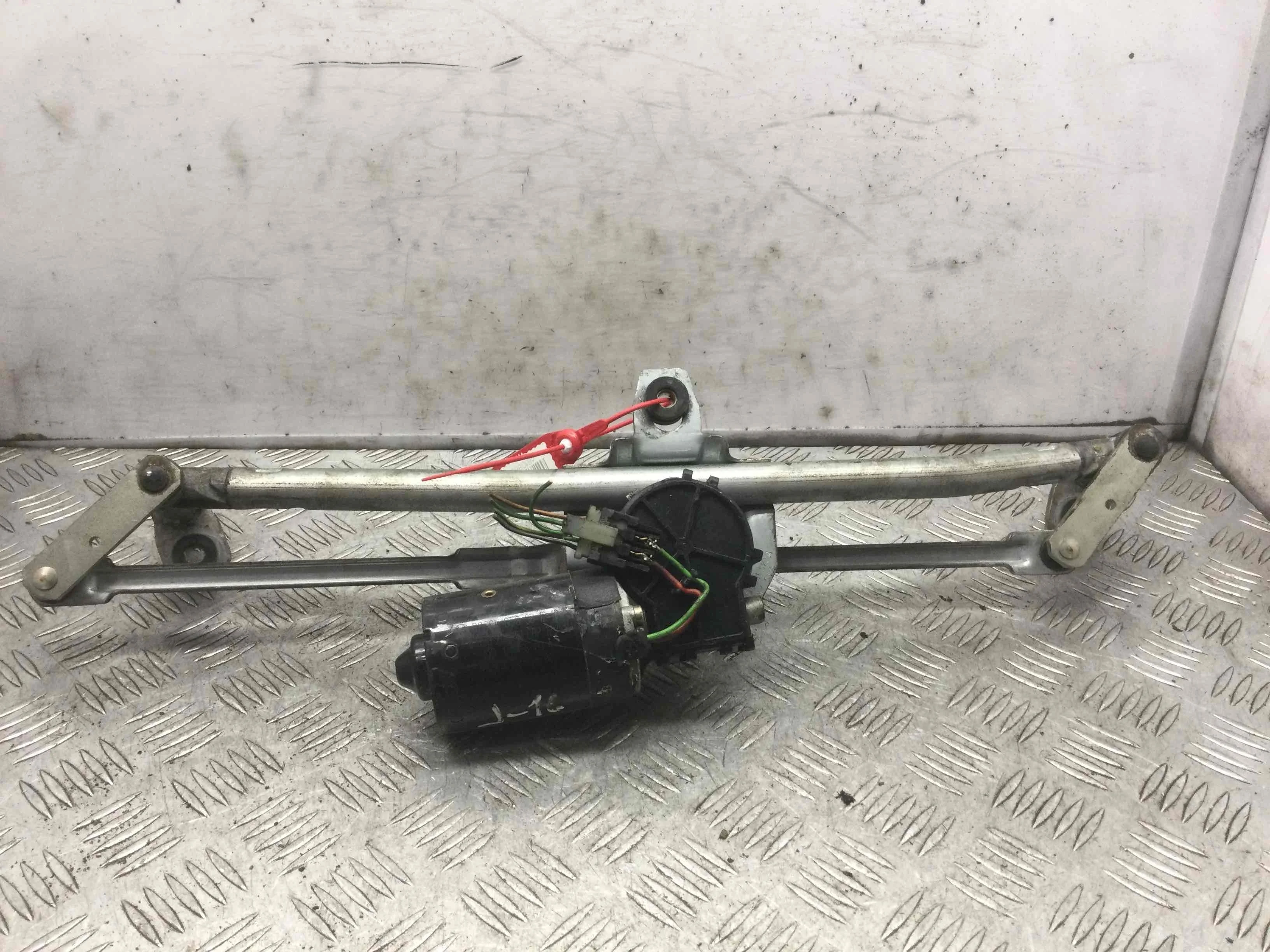 Механизм стеклоочистителя (трапеция дворников) Audi A3 8L (1996-2000) бензин 1.8  Механика Х/б