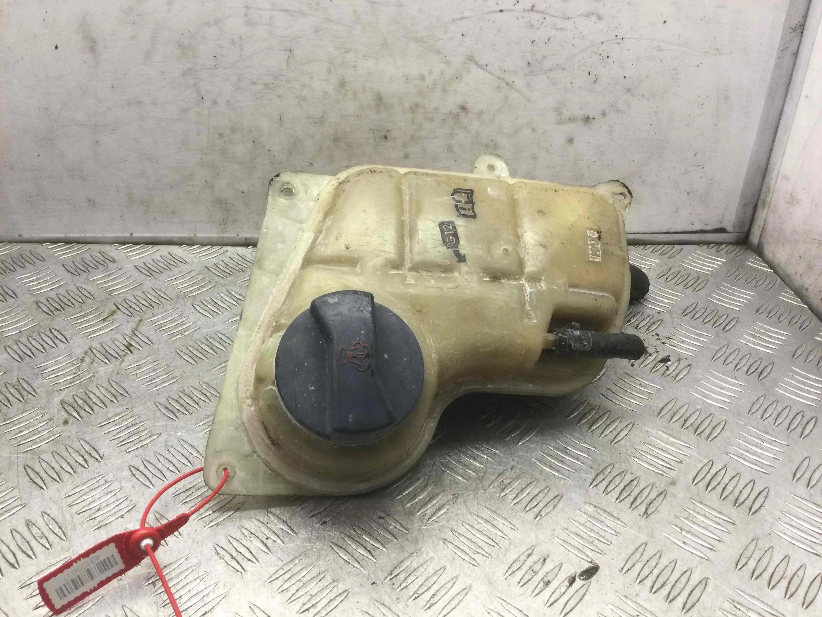 Бачок расширительный Audi A6 C5/4B (1997-2004) бензин 2.4 i Механика Седан