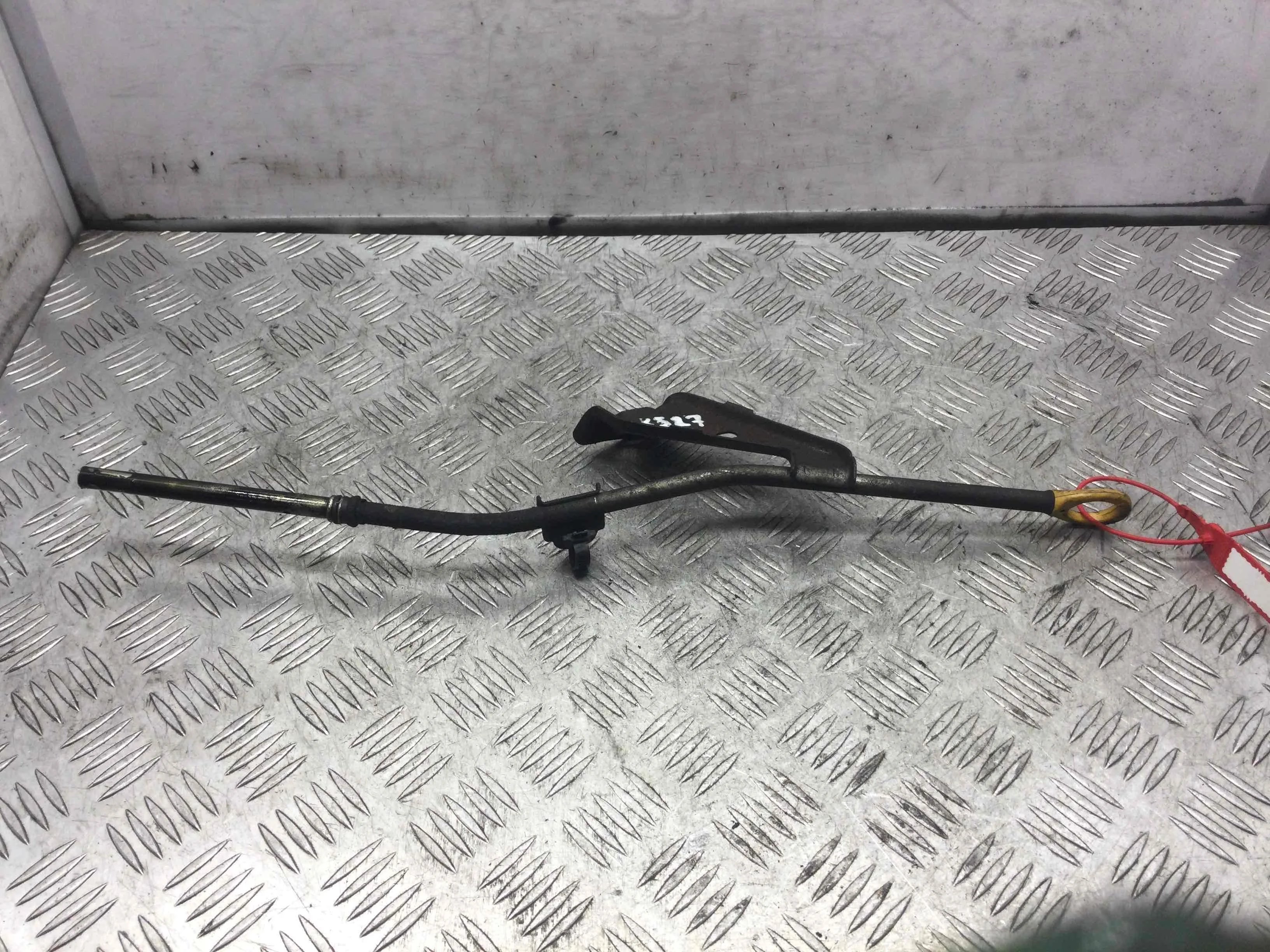 Щуп двигателя Toyota Corolla E120/E130 [рестайлинг] (2004-2007) дизель 2.0 D4D Механика Седан