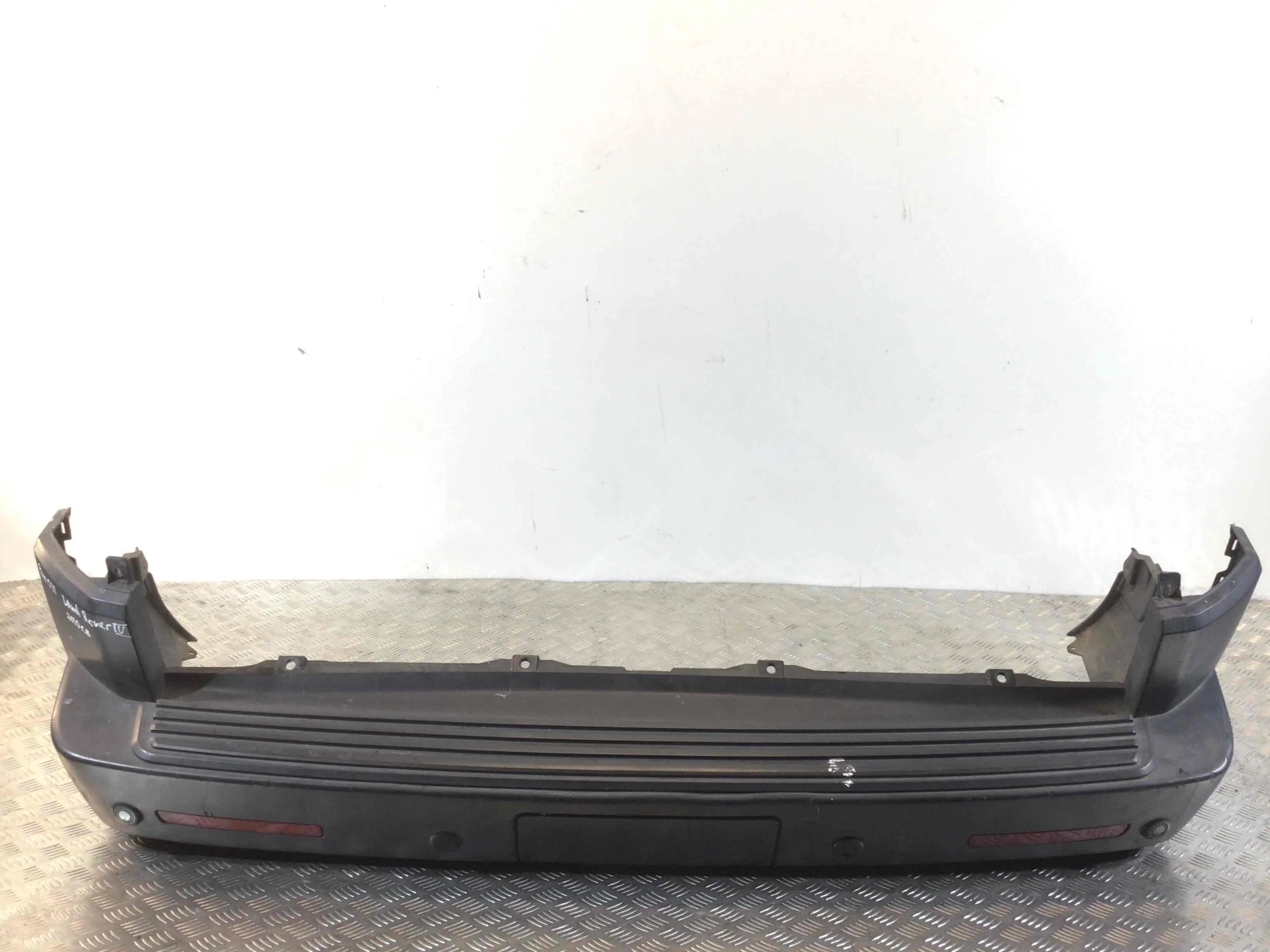 Бампер задний Land Rover Range Rover 3 поколение (2002-2005) бензин 4.4  Автомат