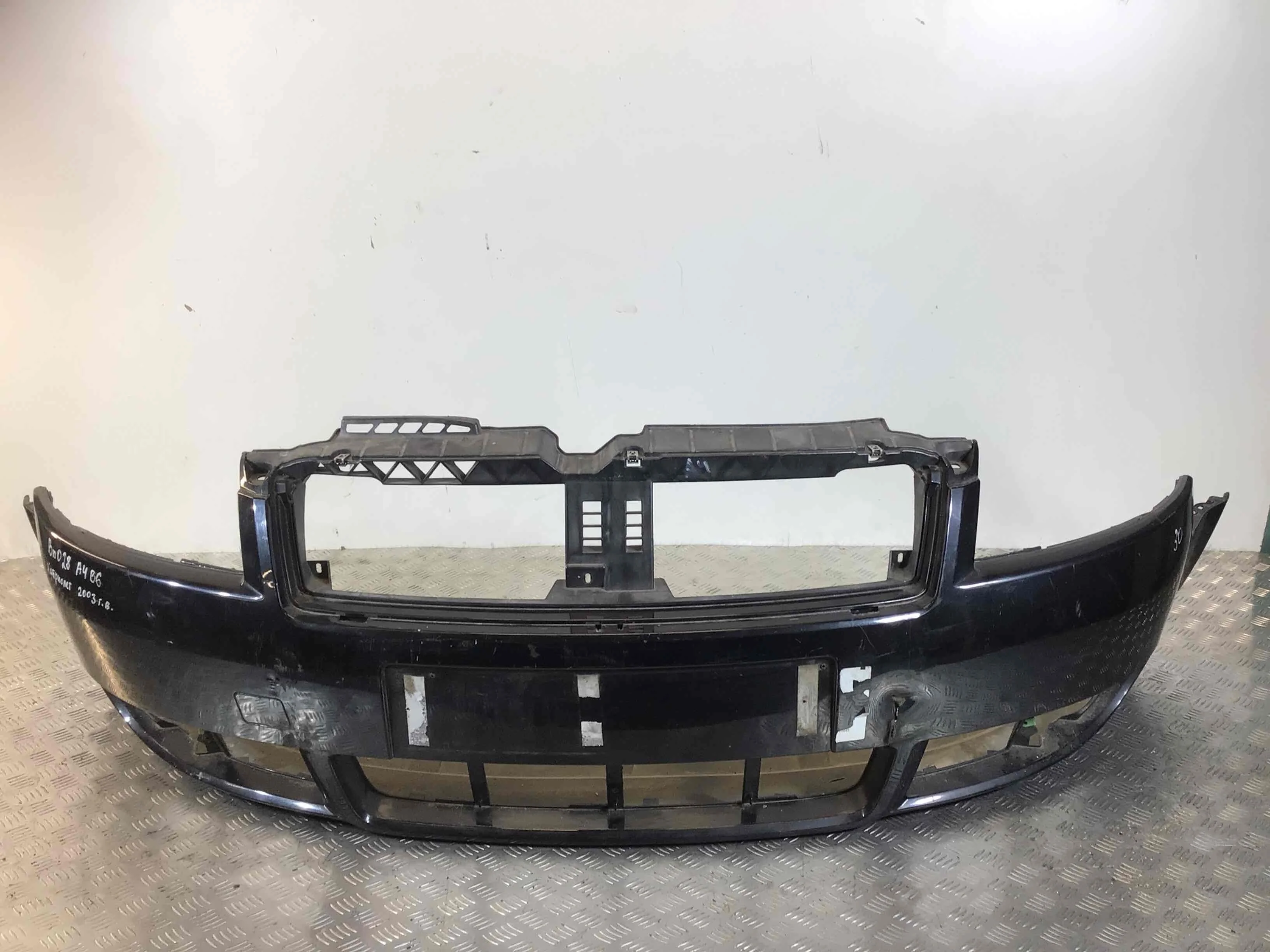 Бампер передний Audi A4 B6 (2000-2005) бензин 3.0  Механика Кабриолет