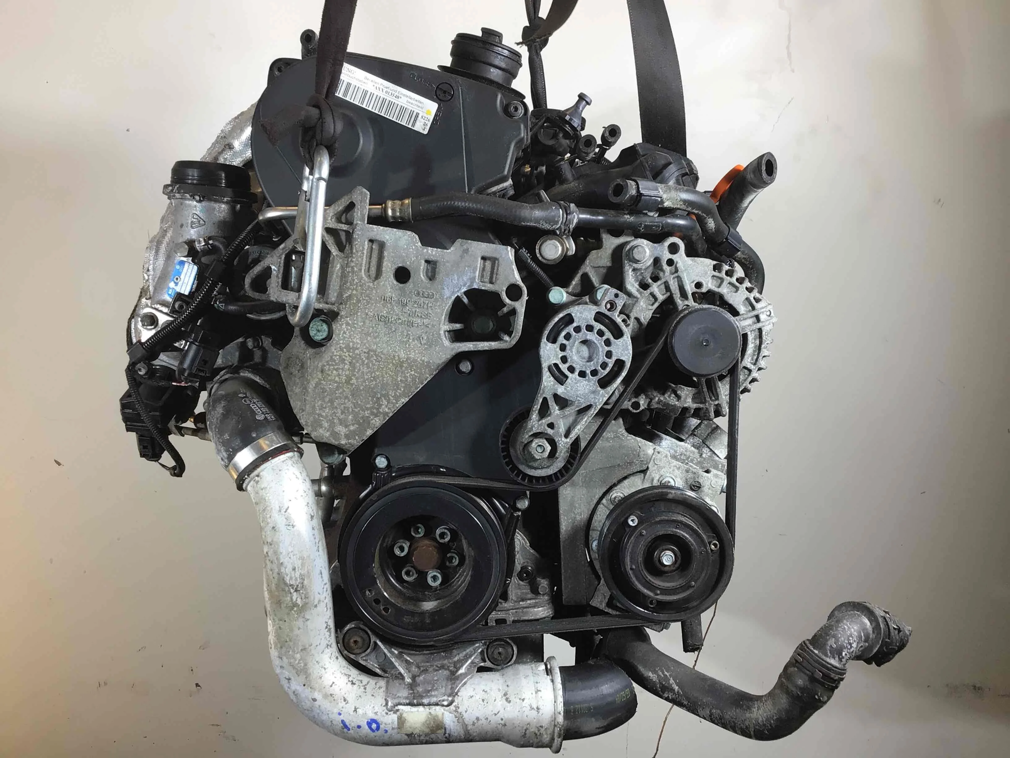 Двигатель Volkswagen Golf 5 поколение (2004-2009) бензин 2.0 i Механика Х/б