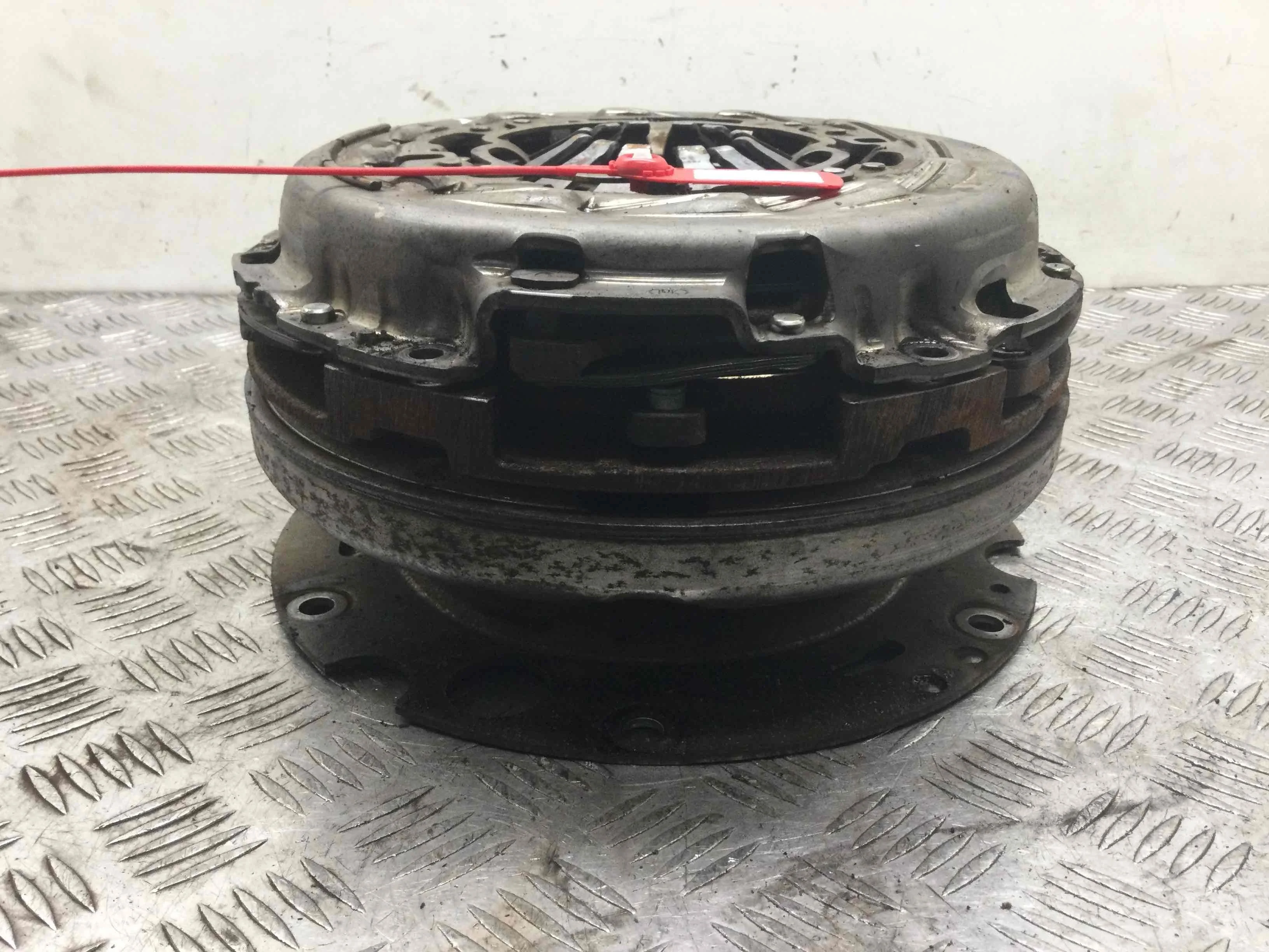 Маховик Audi Q5 8R (2008-2012) дизель 3.0 TDI Механика