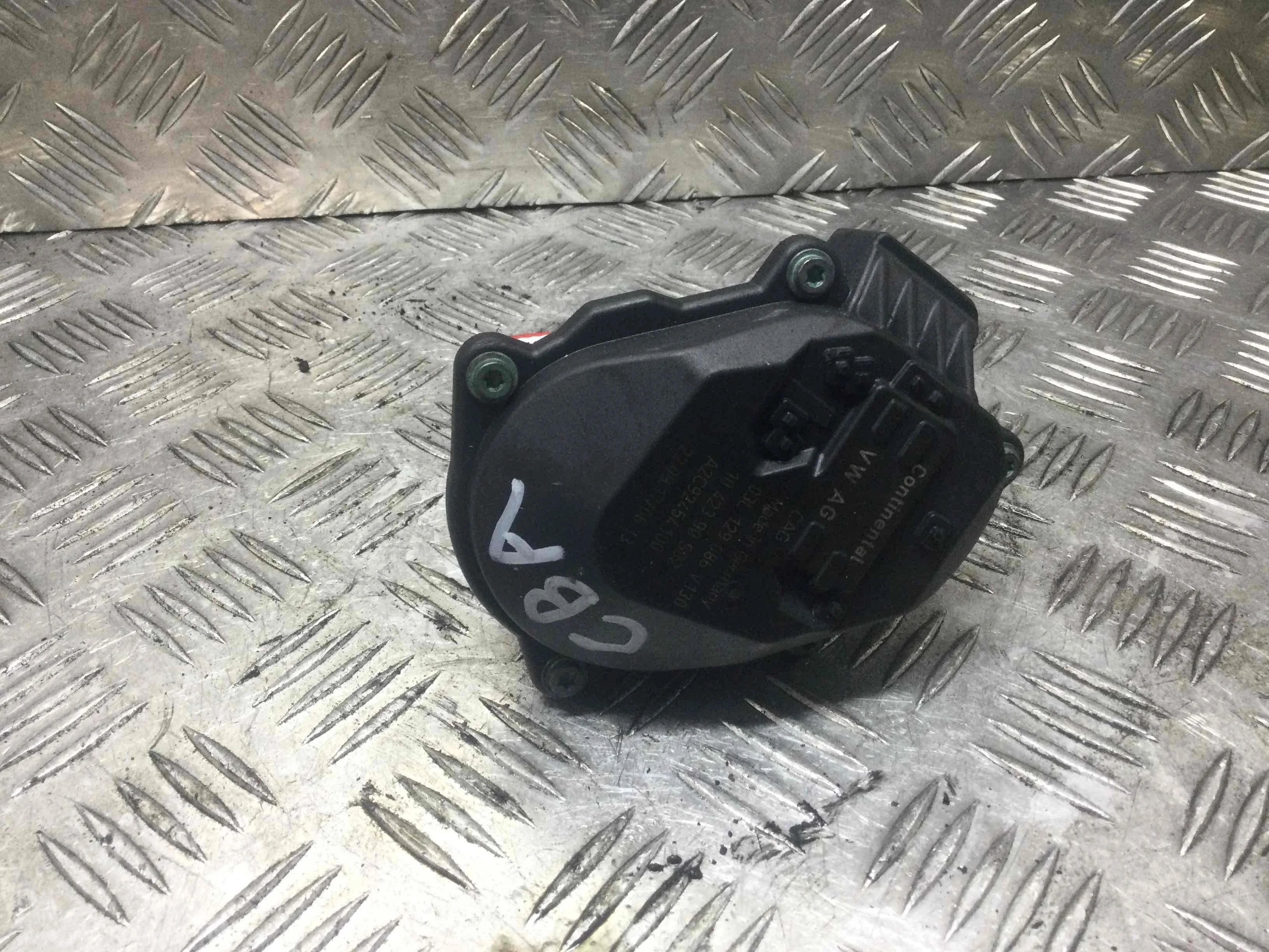 Сервопривод заслонок впускного коллектора Volkswagen Golf 5 поколение (2004-2009) дизель 2.0 DTI Механика Х/б