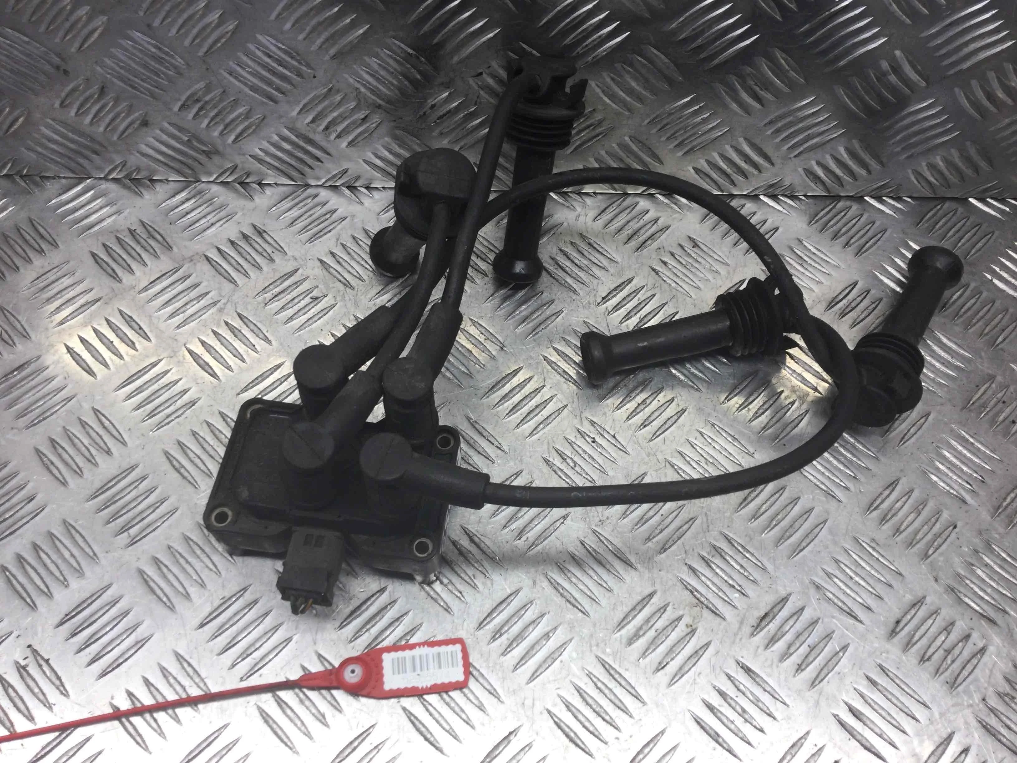 Катушка зажигания Ford Focus 2 поколение (2005-2008) бензин 1.6  Механика Х/б