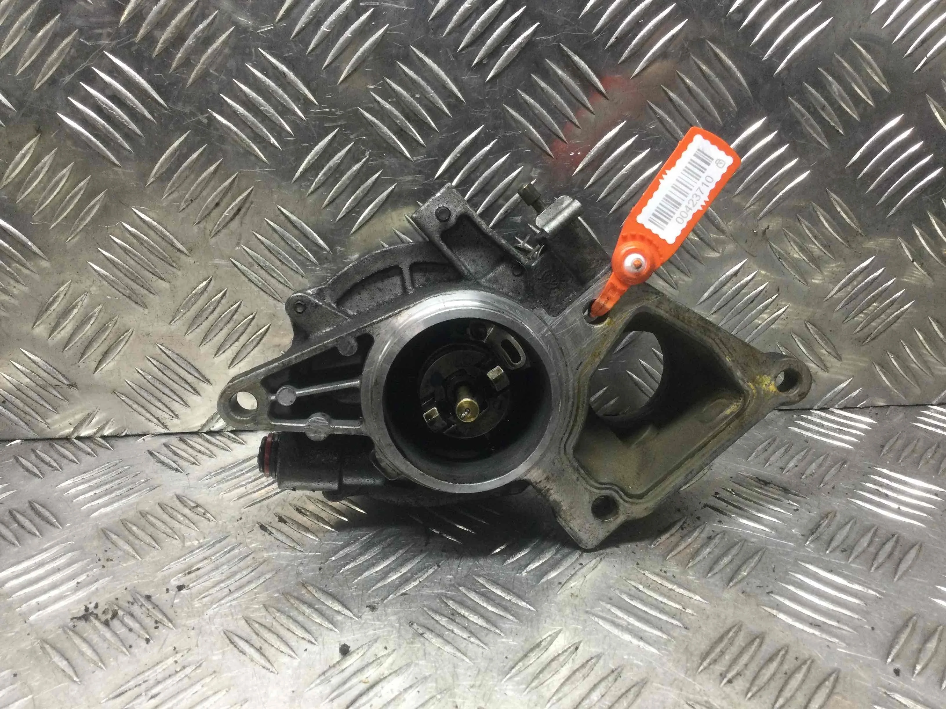 Насос вакуумный Ford Transit 3 поколение (2000-2006) дизель 2.0  Механика Микроавтобус