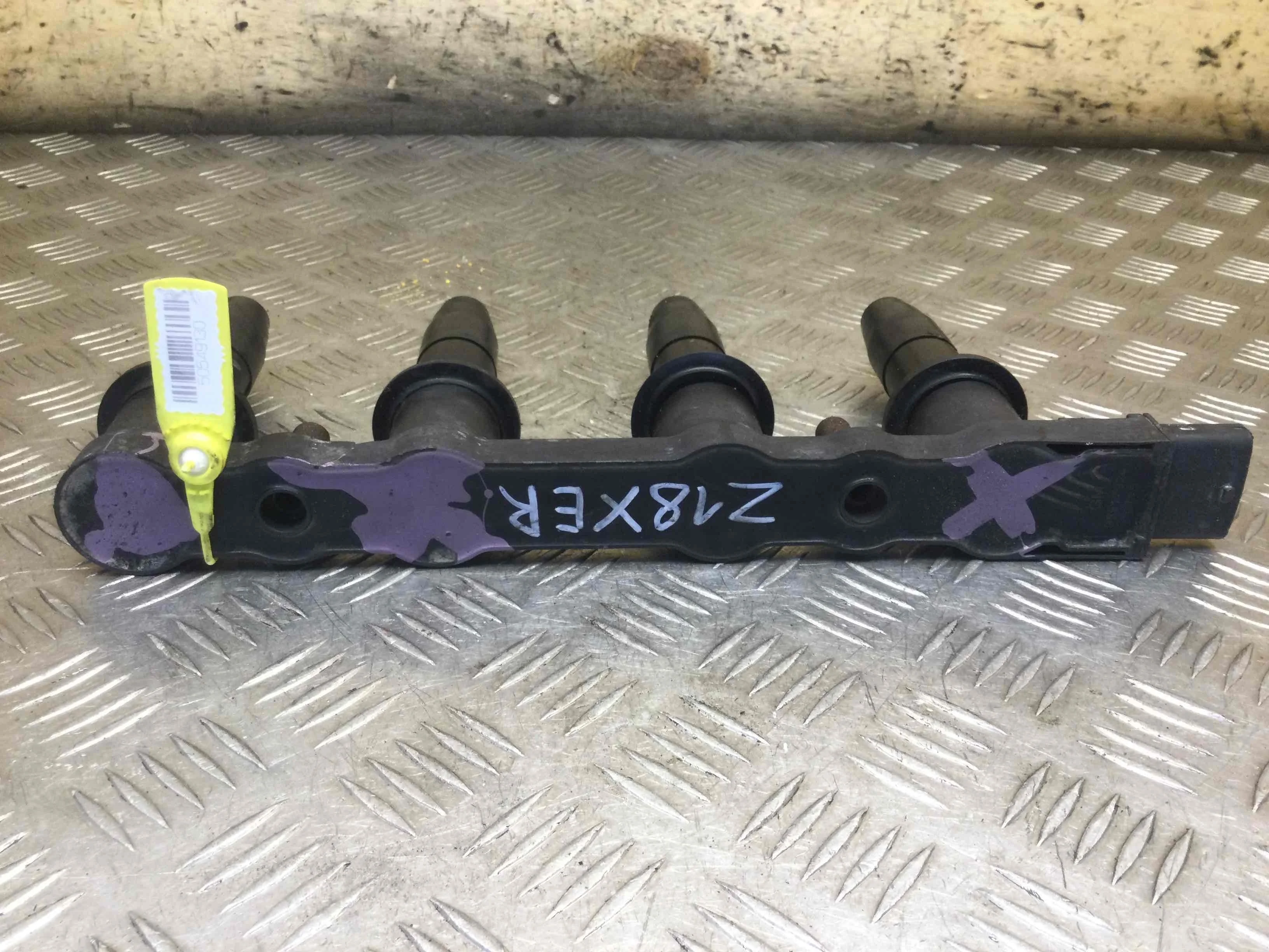 Катушка зажигания Opel Insignia 1 поколение (2008-2013) бензин 1.8  Механика Седан