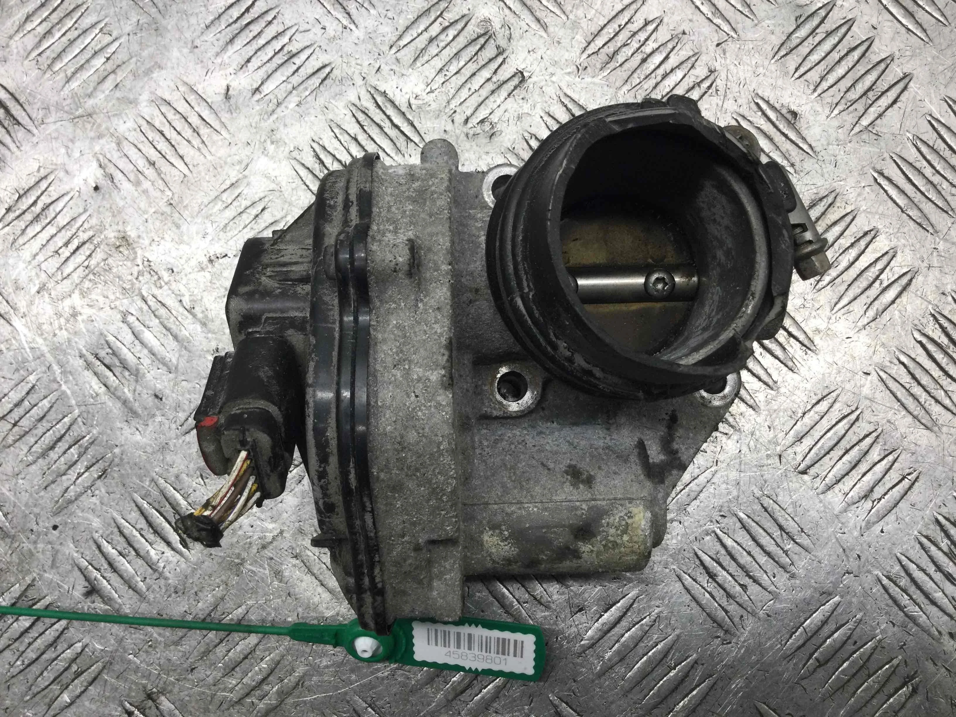 Заслонка дроссельная Ford Focus 2 поколение (2005-2008) бензин 1.6  Механика Х/б