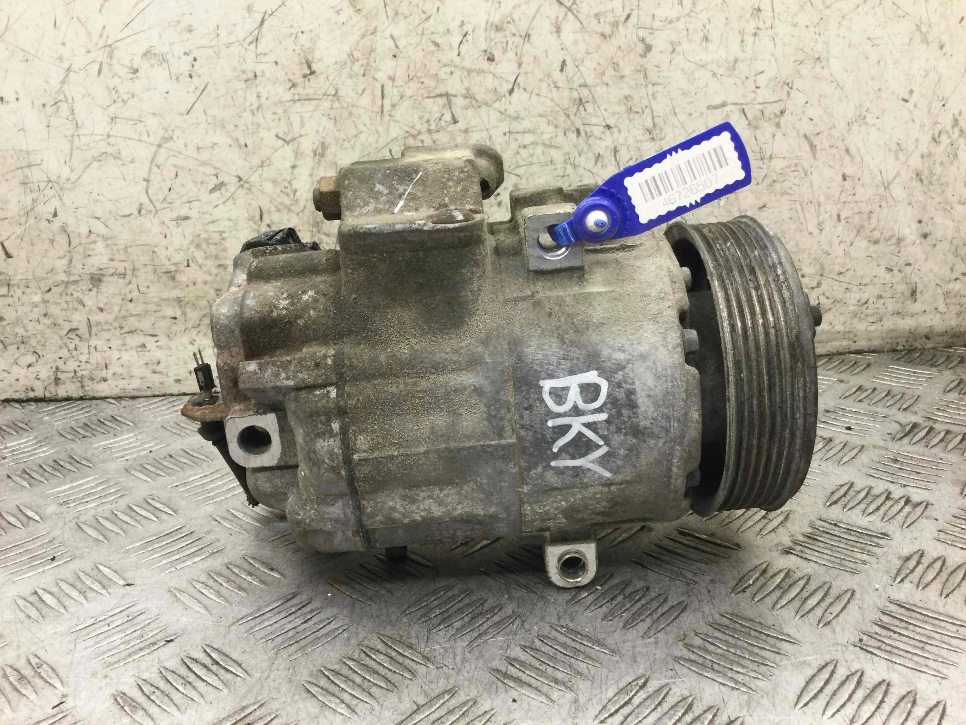 Компрессор кондиционера Volkswagen Polo 4 поколение (2001-2005) бензин 1.4  Механика Х/б