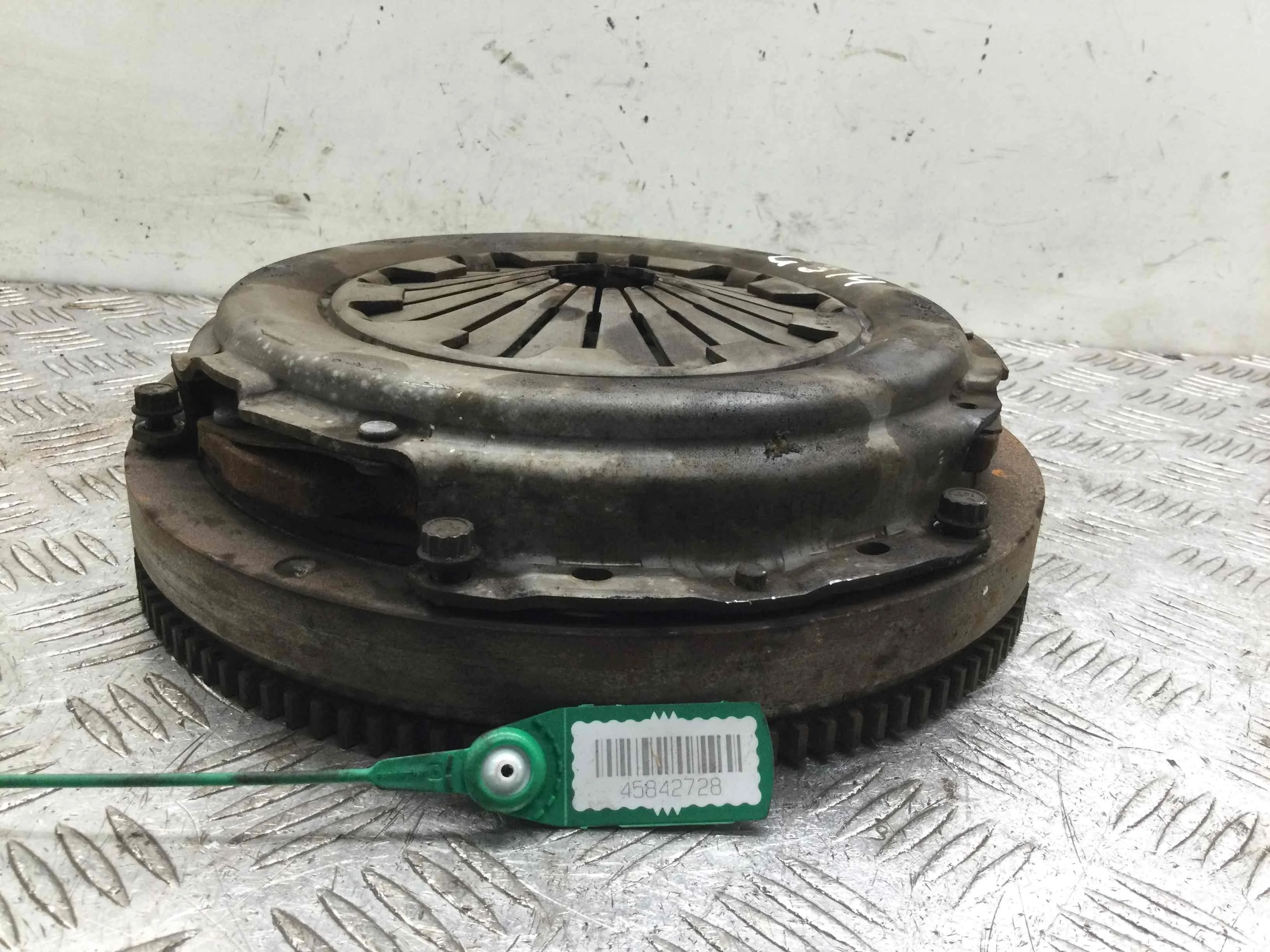 Маховик Volkswagen Golf 3 поколение (1991-1997) бензин 1.6  Механика Х/б