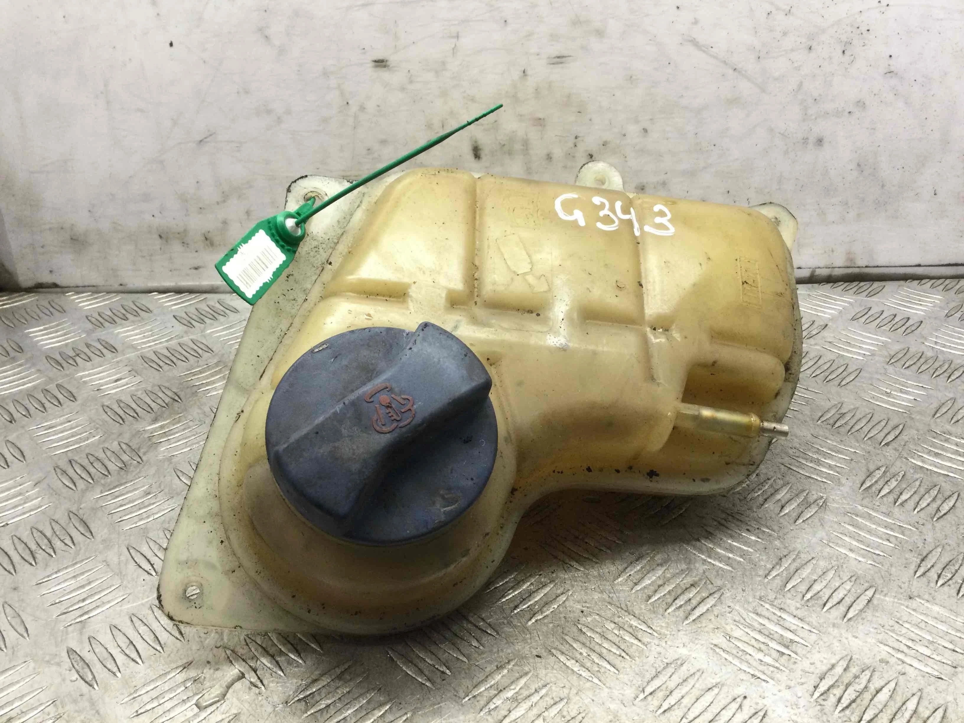 Бачок расширительный Audi A6 C5/4B (1997-2004) бензин 2.4  Механика Седан