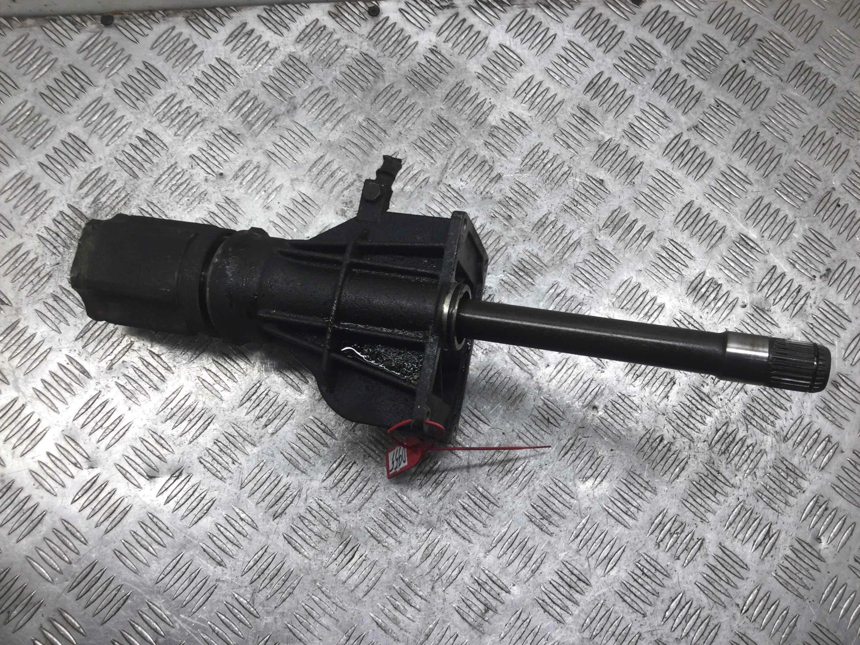 Полуось передняя правая (приводной вал, ШРУС) BMW X3 E83 (2003-2006) бензин 2.5  Автомат